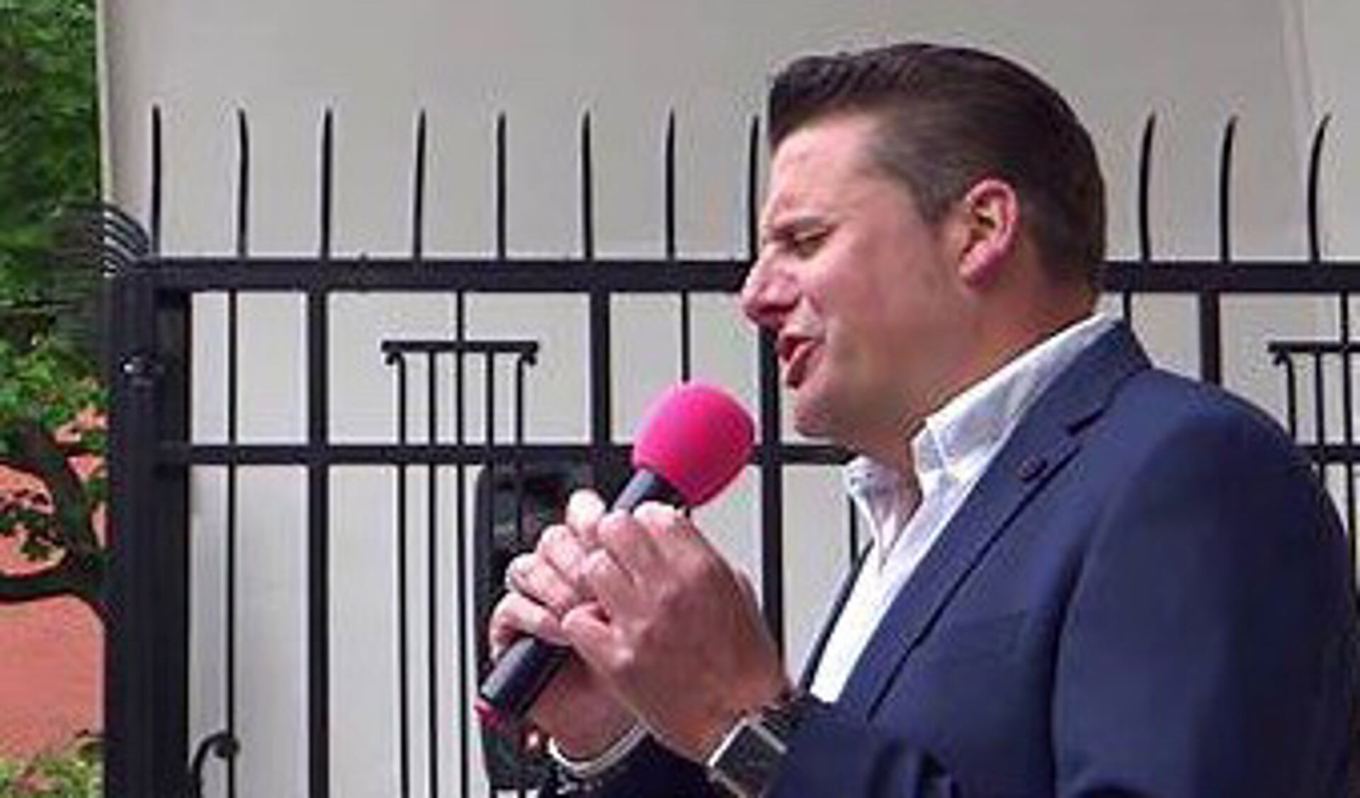 Kees Klarenbeek is gek op de muziek van Elvis.