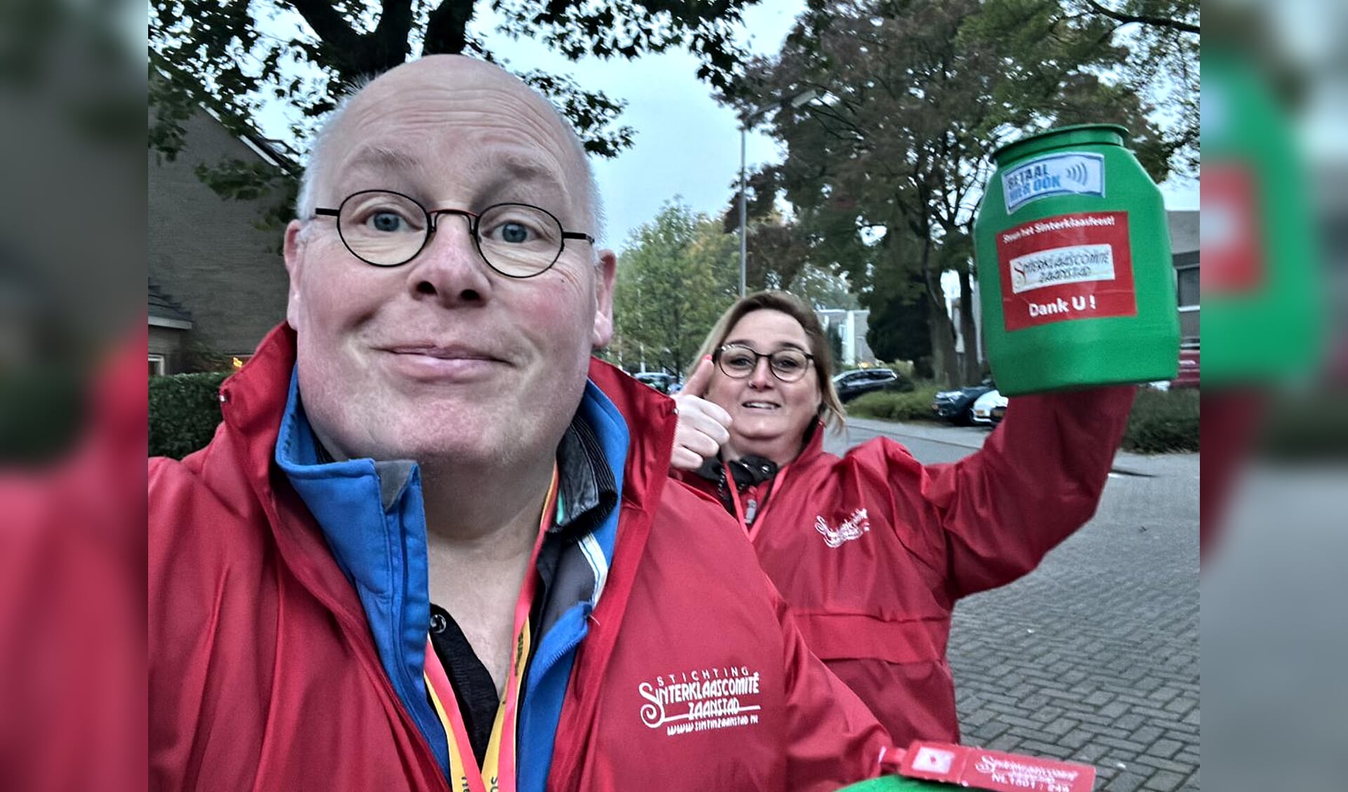 Organisator René de Reus is de stuwende kracht achter het grote Sinterklaasfeest op de Burcht. Samen met zijn team is er afgelopen week gecollecteerd om iedere kinderhand op 18 november te kunnen vullen met wat lekkers. 