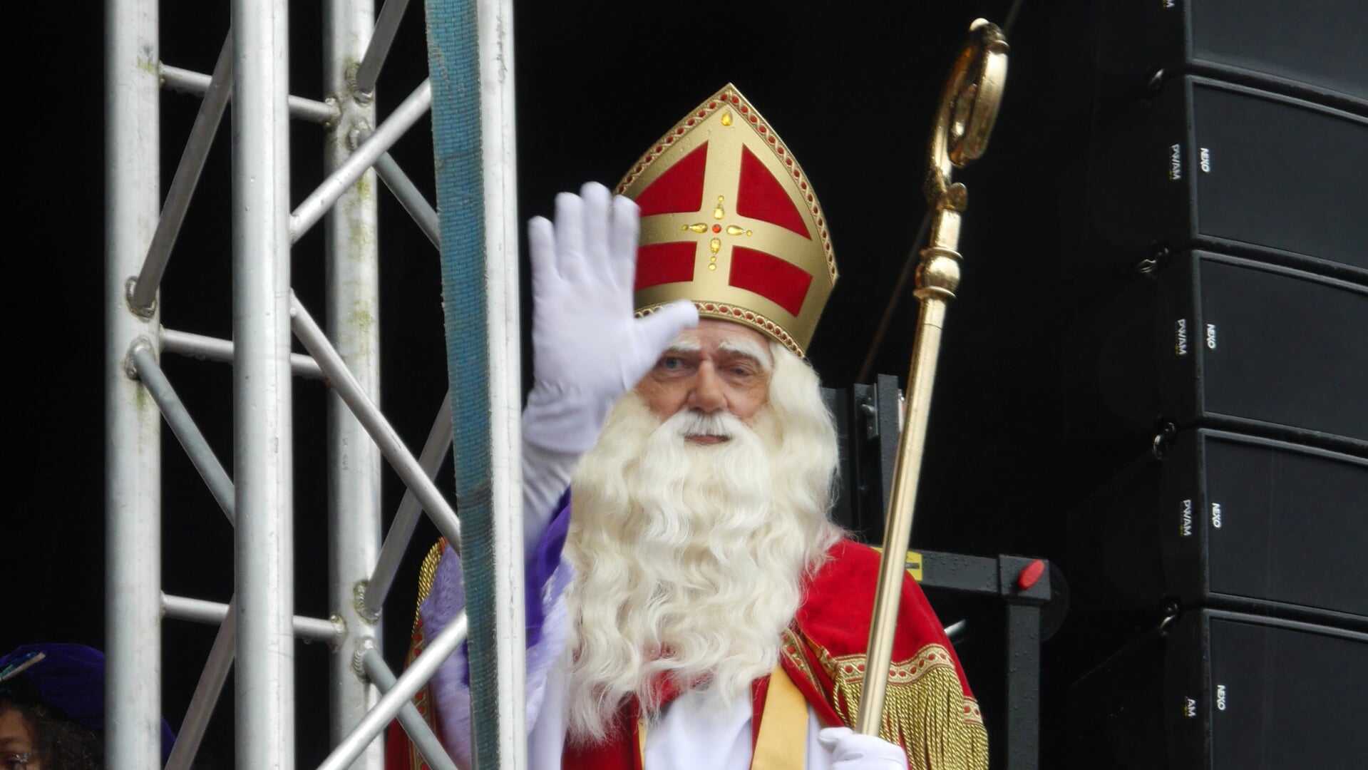 Durft Sint het zaterdag aan op het Piramideplein te verschijnen?