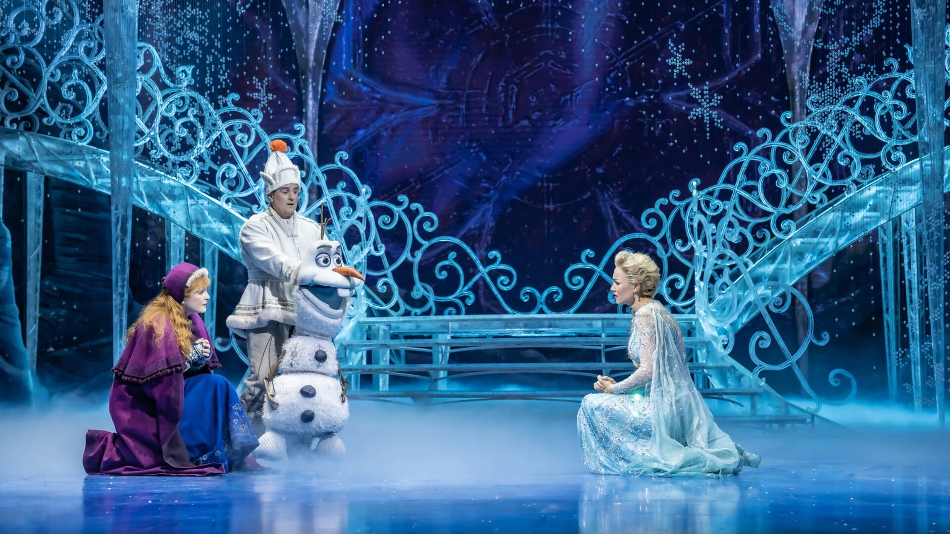 Anna, Olaf en Elsa komen in 2024 tot leven op het toneel in Scheveningen.