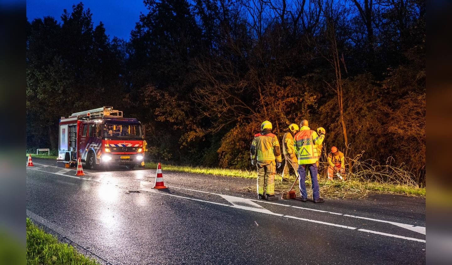 N460 Oostkanaalweg tussen Alphen en Ter Aar.