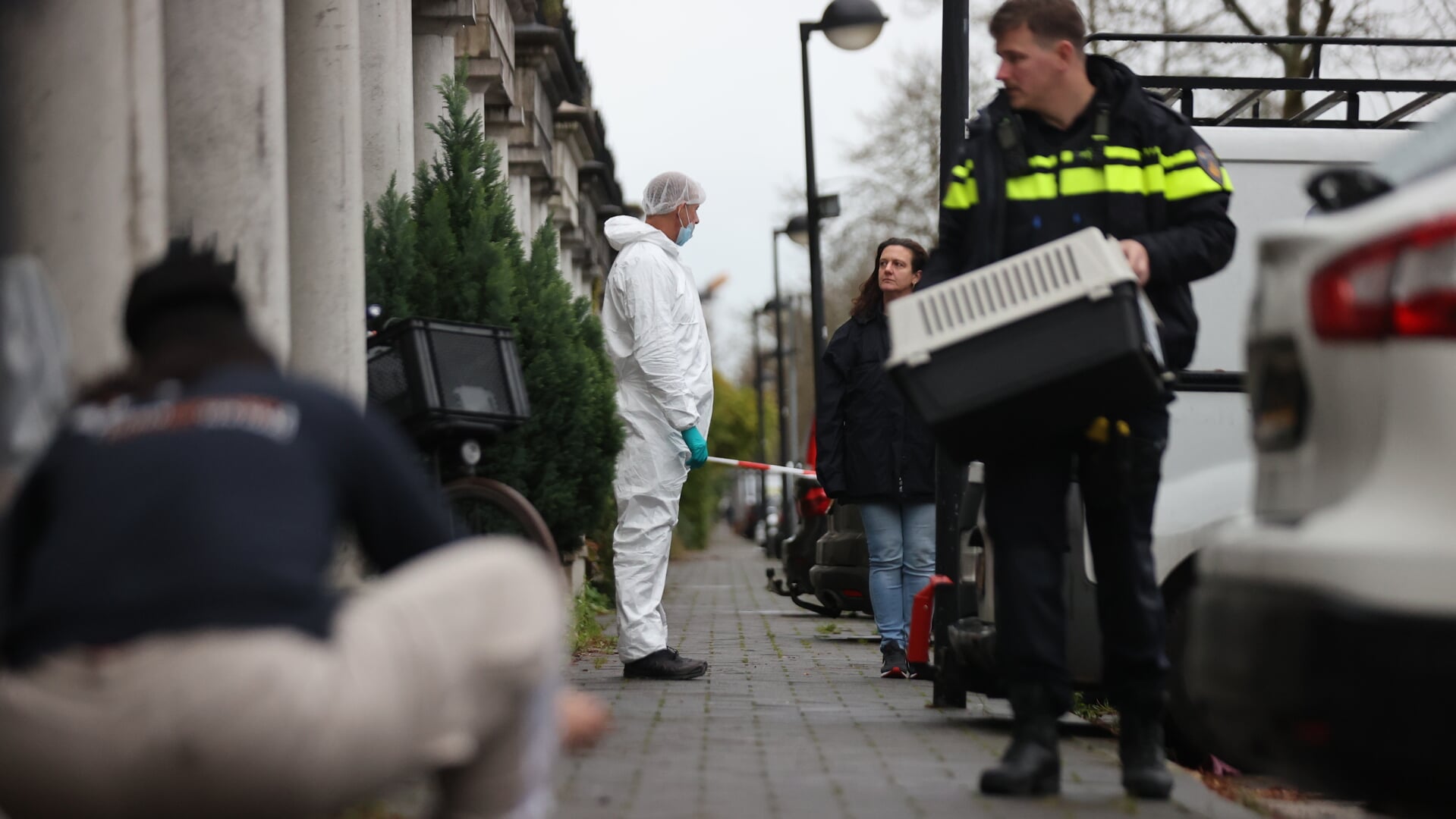 Na het schietincident deed de politie zondag 26 november groot onderzoek bij de woning in Rijswijk.