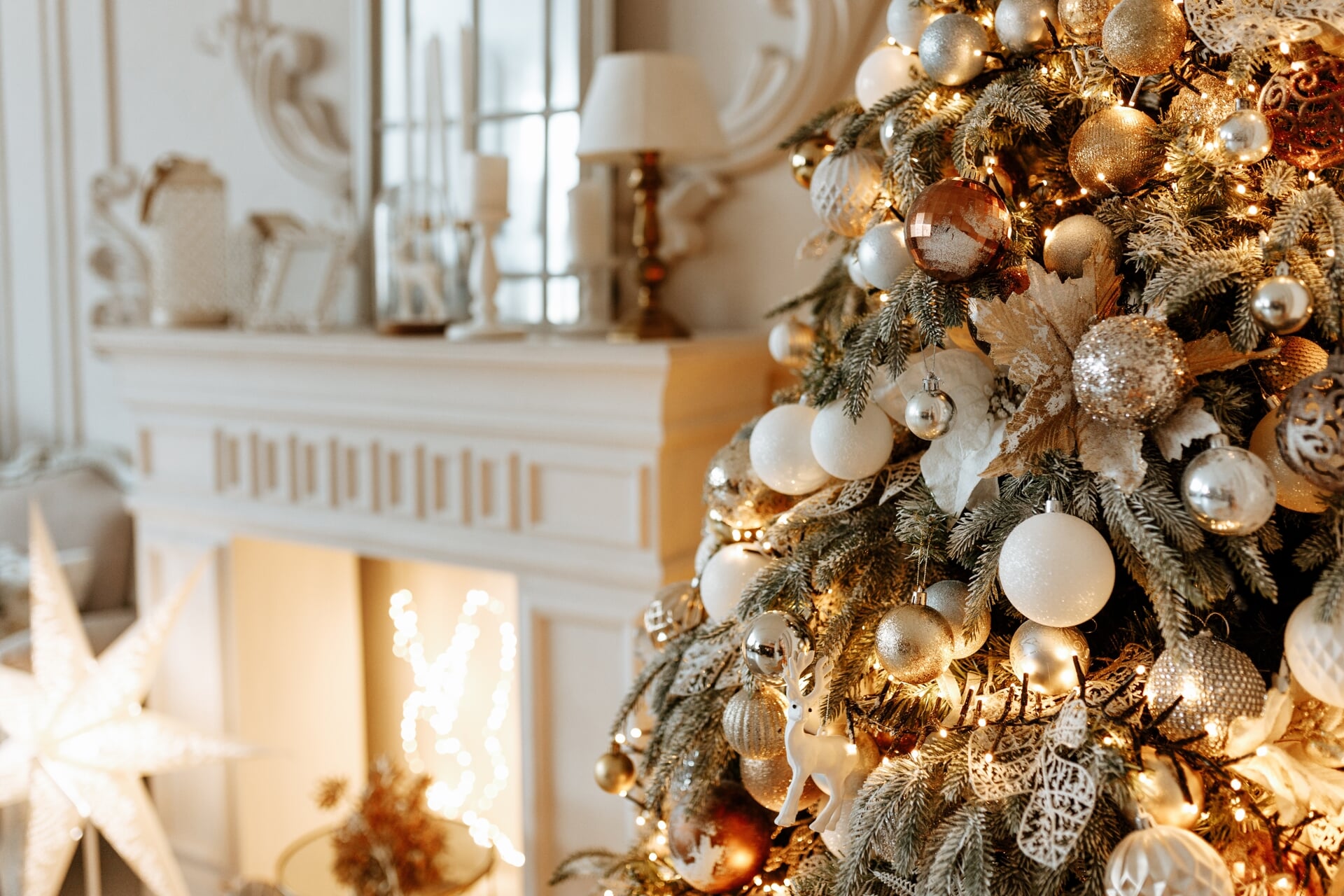 Van natuurlijk groen tot hout en goud: dit zijn de mooiste interieurtrends voor de kerst!