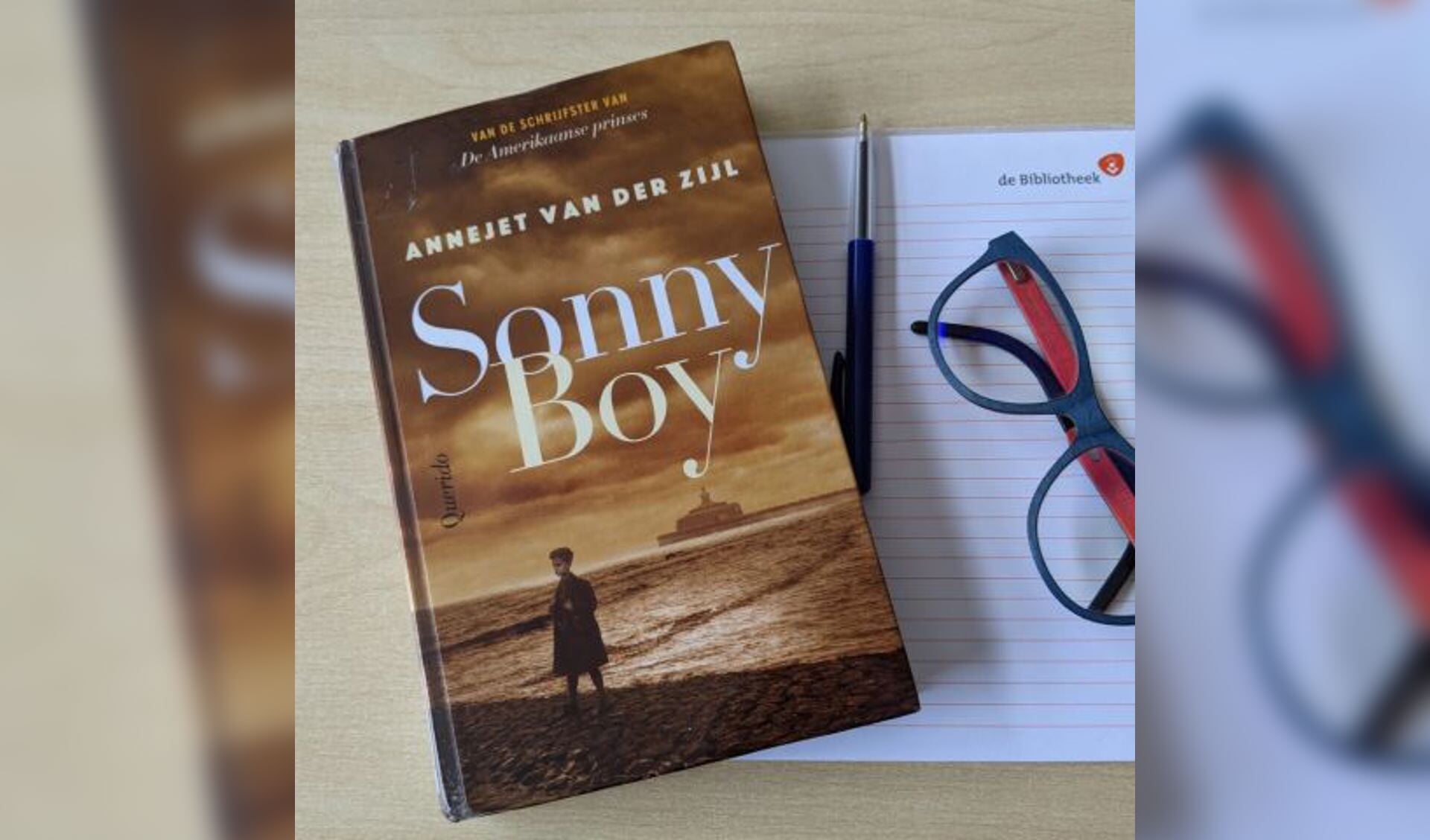 Het geschenkboek van dit jaar is 'Sonny Boy'. 