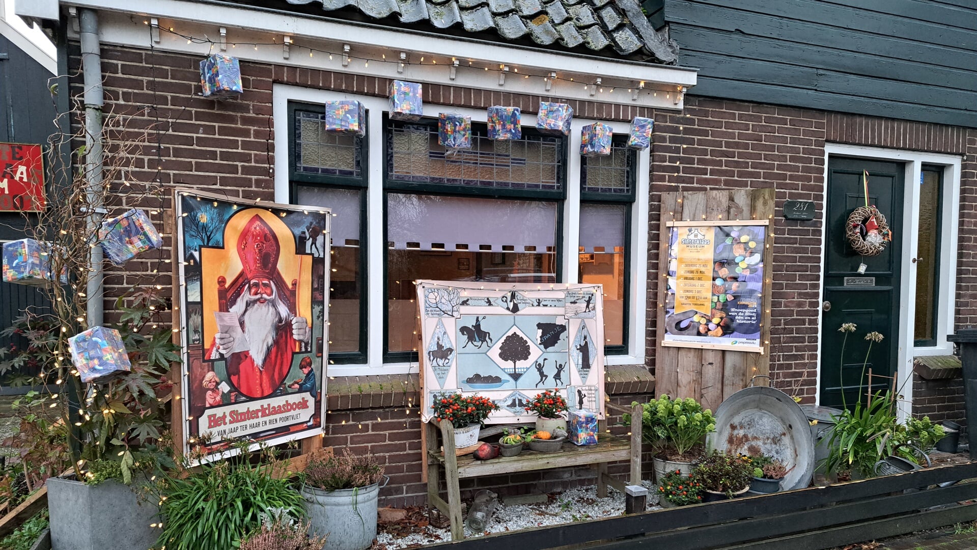 Meer weten over de zoete lekkernijen rond Sinterklaas? Kom dan naar het Sinterklaasmuseum in Westzaan. 