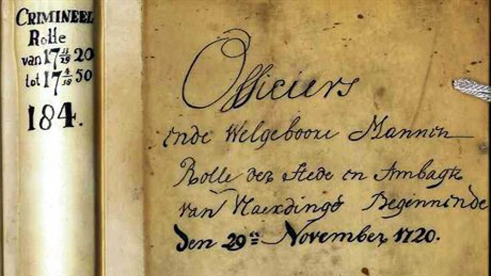 Voorzijde van het boek met rechtbankverslagen uit de periode 1720-1750. Hierin bevindt zich onder meer het verslag van het proces tegen Heere Moses in 1736.