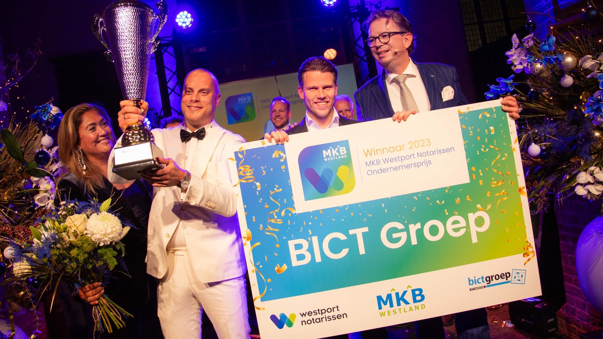S.V. Honselersdijk feliciteert BICT Groep met het winnen van de MKB Ondernemersprijs op 23 november (foto). 