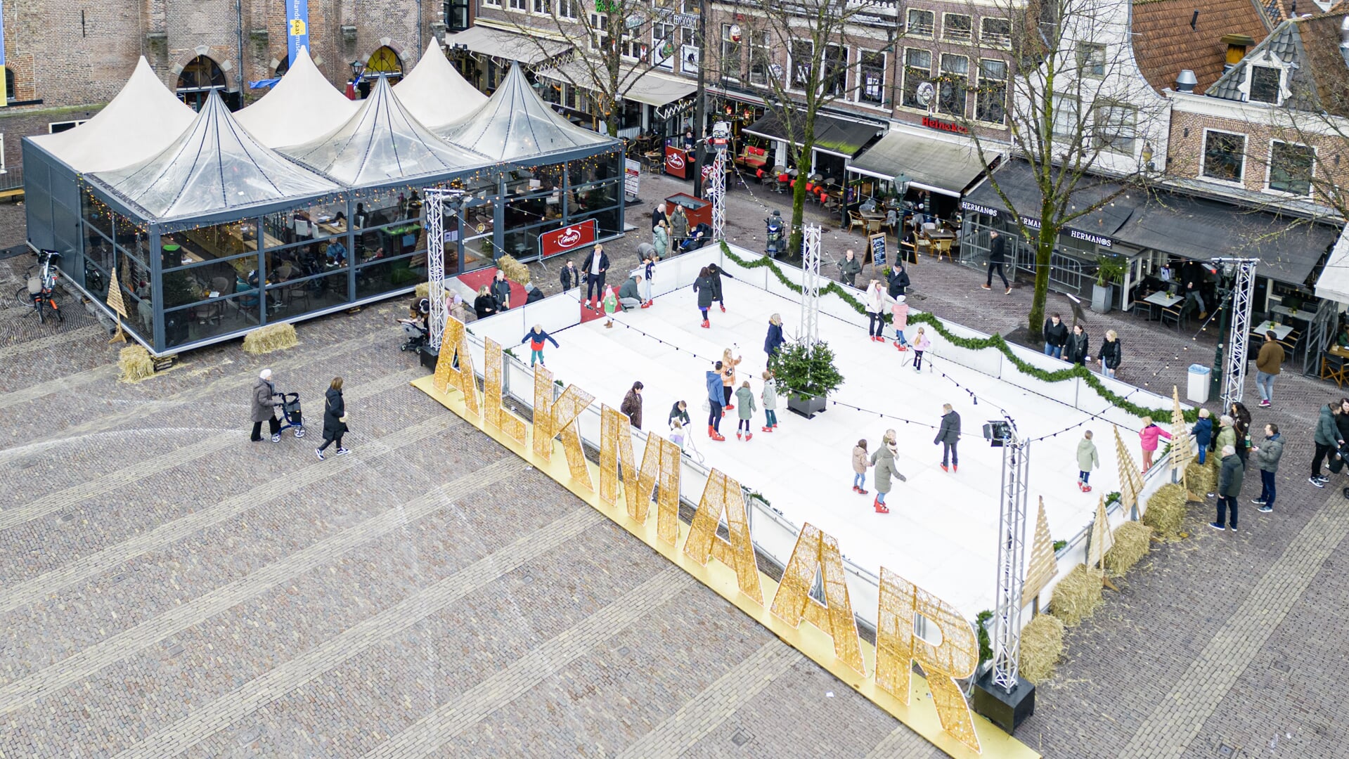 In december kun je weer schaatsen op het Waagplein!