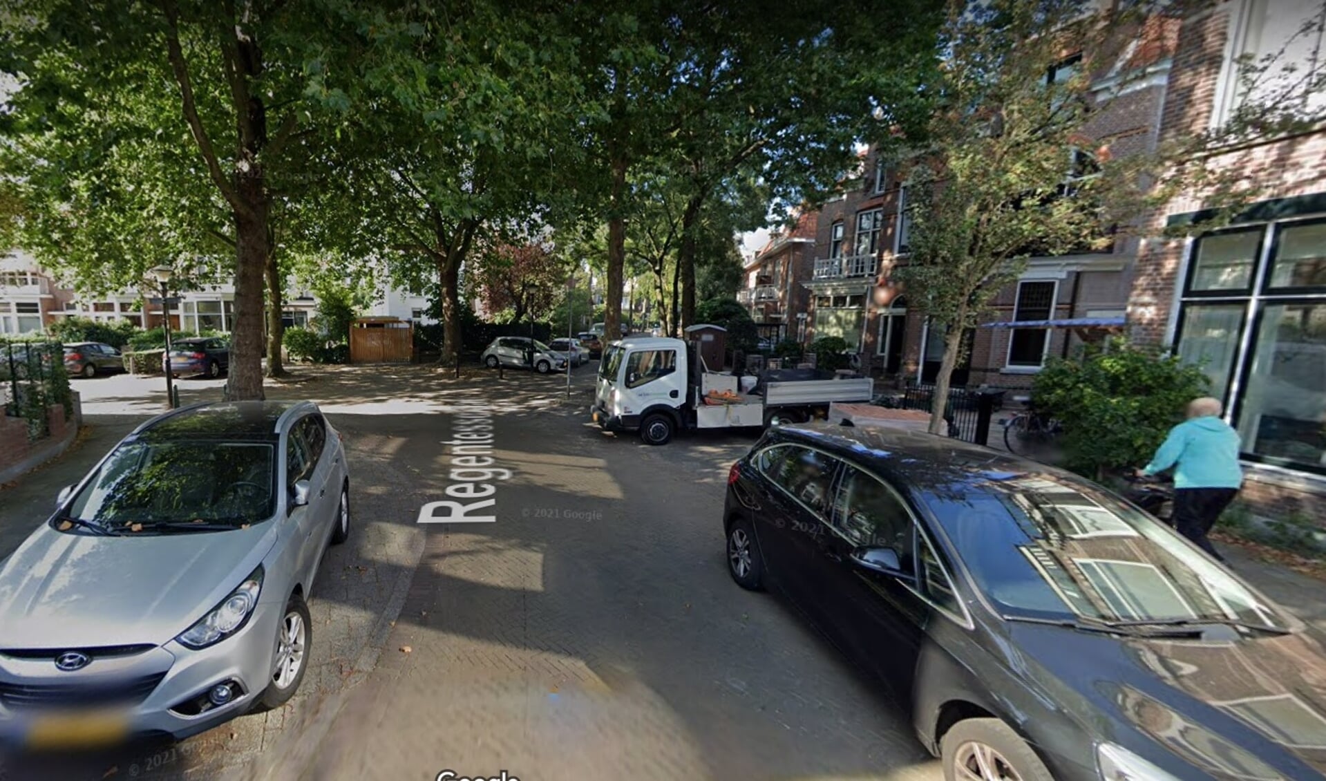 De melder beldde de politie naar aanleiding van glasgerinkel in de omgeving van de Regentesselaan in Rijswijk.