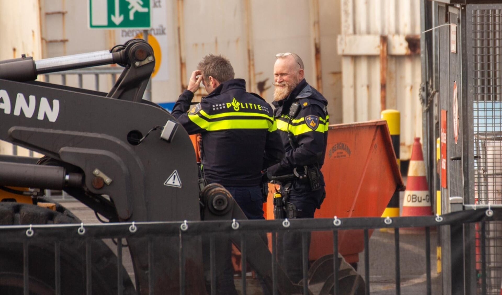 Onderzoek door teamleider Explosieven en Veiligheid bij Fokkerstraat.