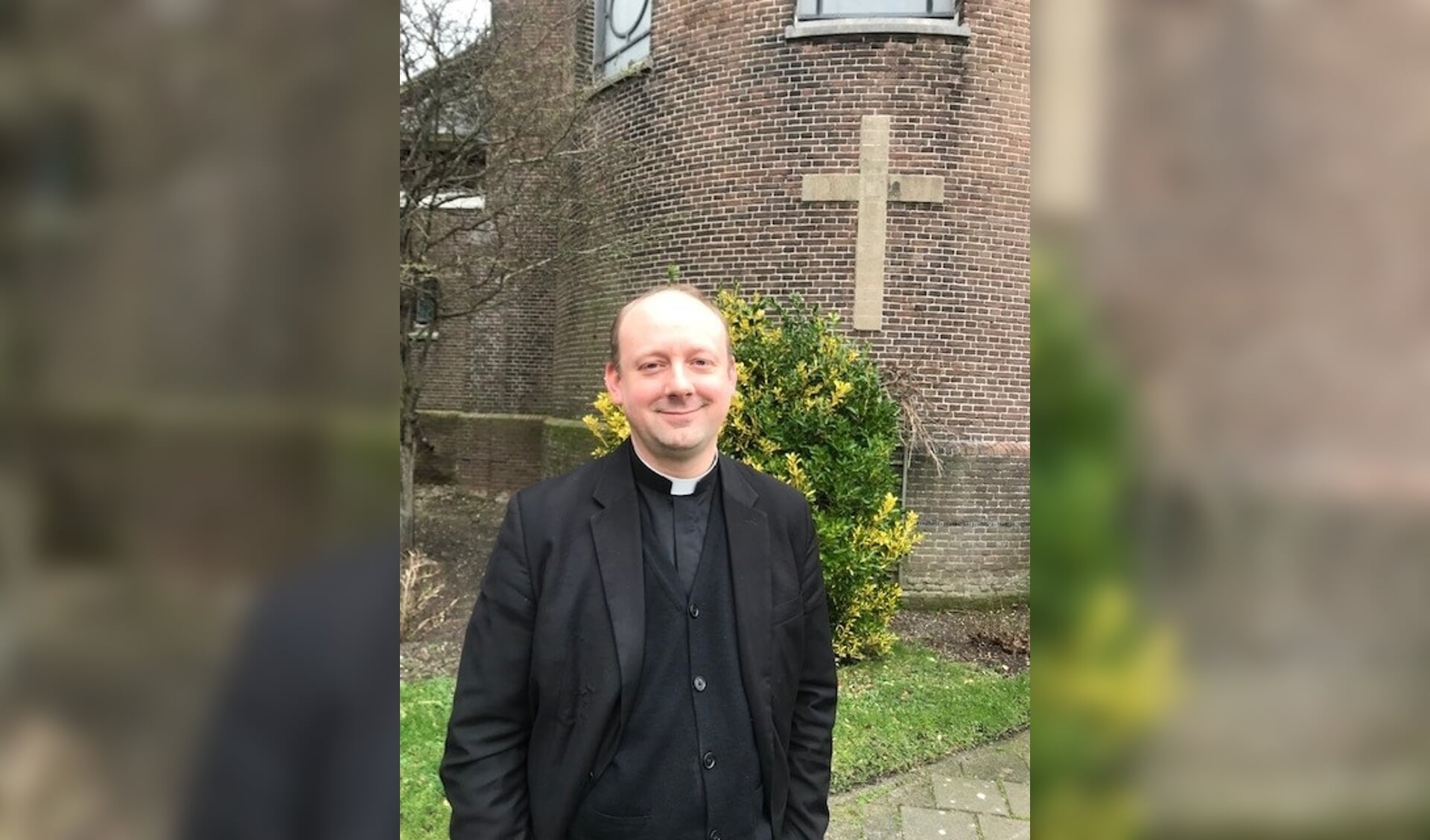  Pastoor Floris Bunschoten neemt op zondag 26 februari officieel afscheid van de Zaanstreek.