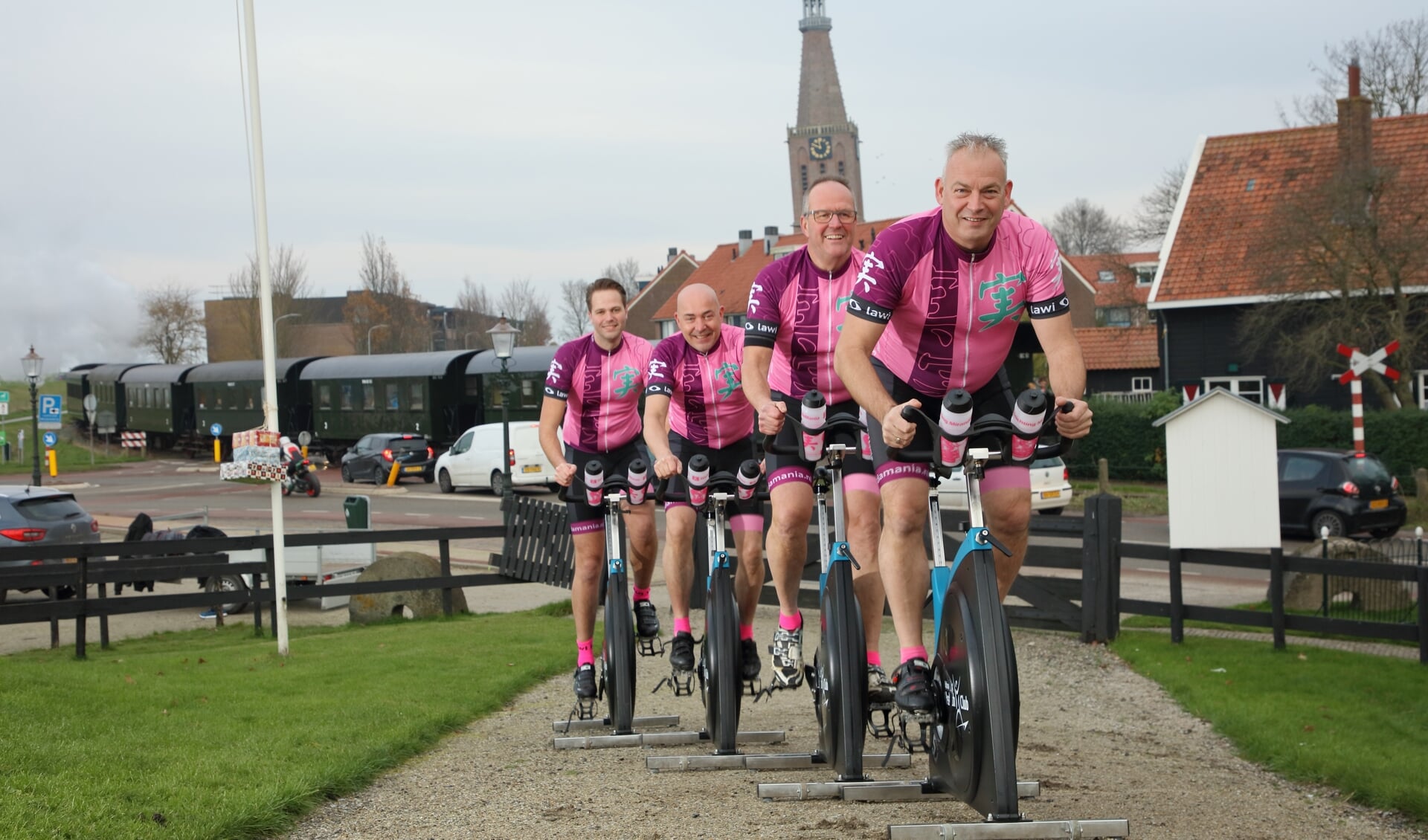 Mark Meendering (v), Gerard Meijaard, Marco Jonk en Cees Meijaard (a) zetten zich al jaren in voor Miranda Mania.