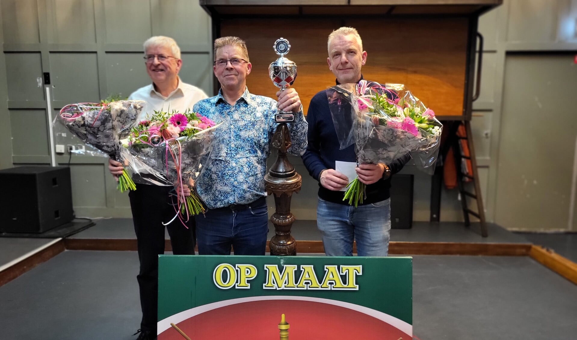 De einduitslag werd: Richard Groot Kampioen Op Maat 2023 (midden), Ton Beers (links) tweede en Gerard de Jong derde.