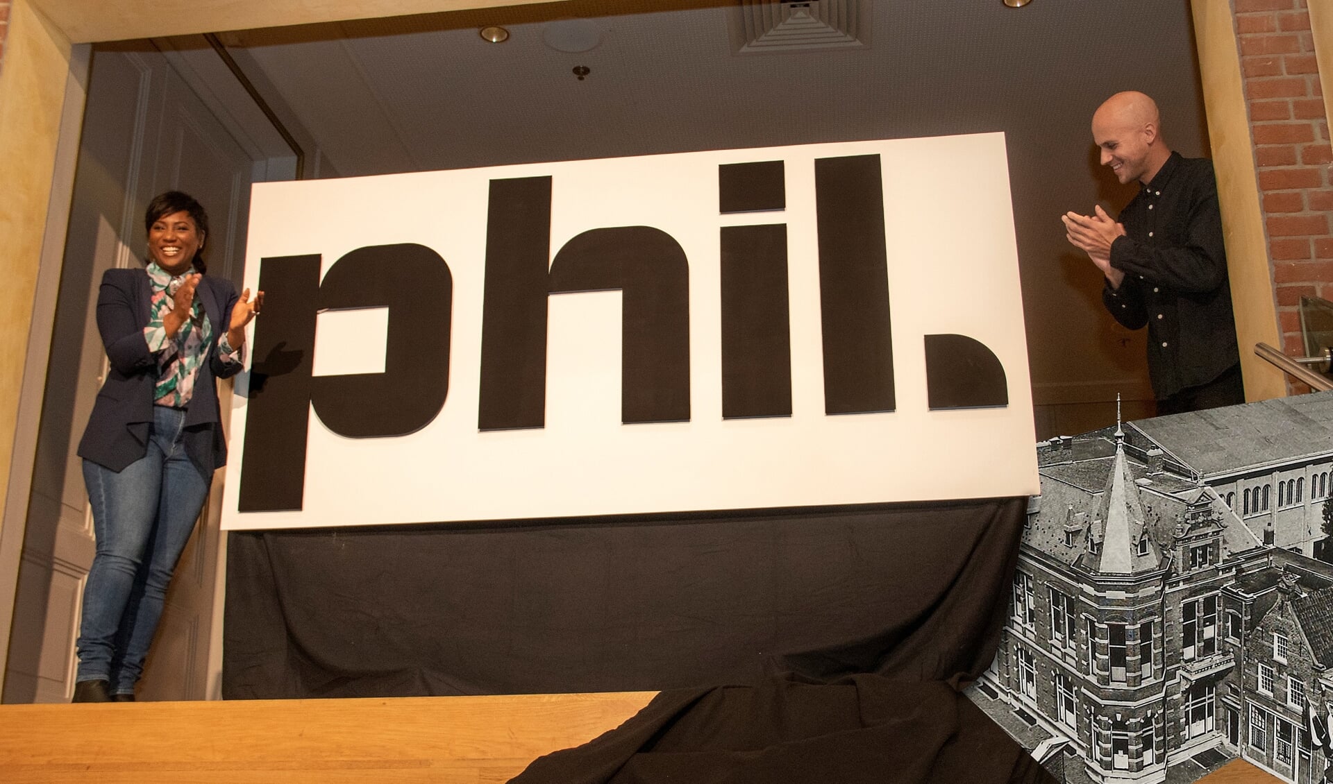 Edsila Robley en Milow lanceerden de nieuwe vlotte naam Phil.