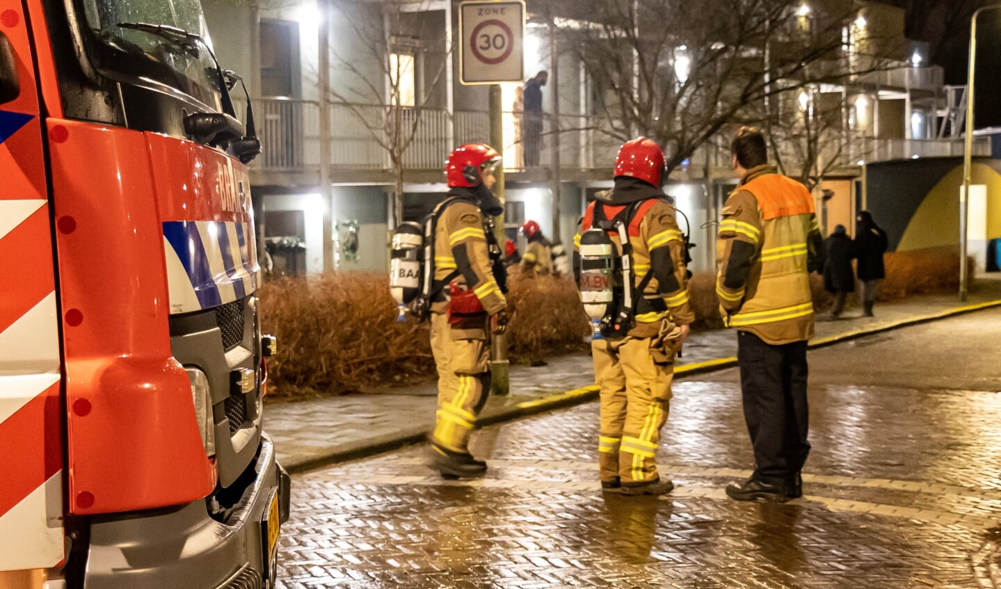 Brandweer en politie in actie op de Parklaan in Aalsmeer