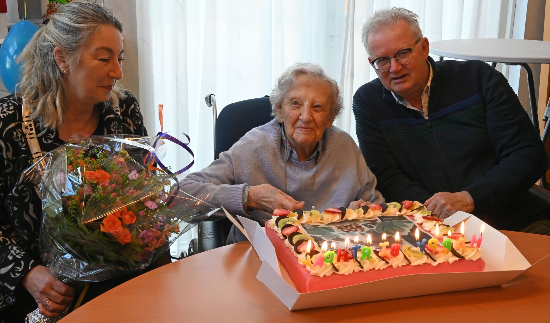Riek Van Rossum-Brouwer op haar 100ste verjaardag.