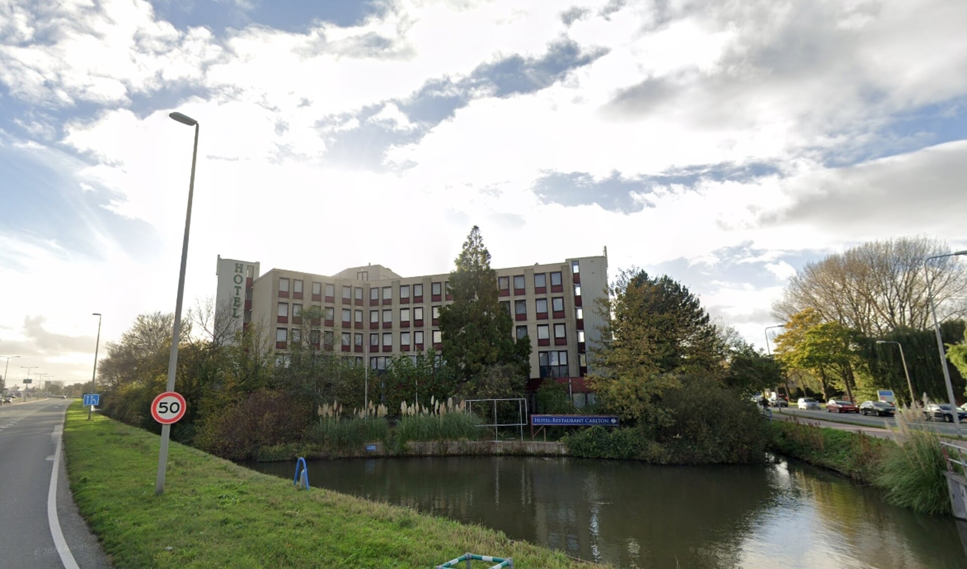 Gemeente Westland wil Het Fletcher Carlton Hotel in Naaldwijk gebruiken als startlocatie van de zogenoemde 'Westlandse Flexroute'.