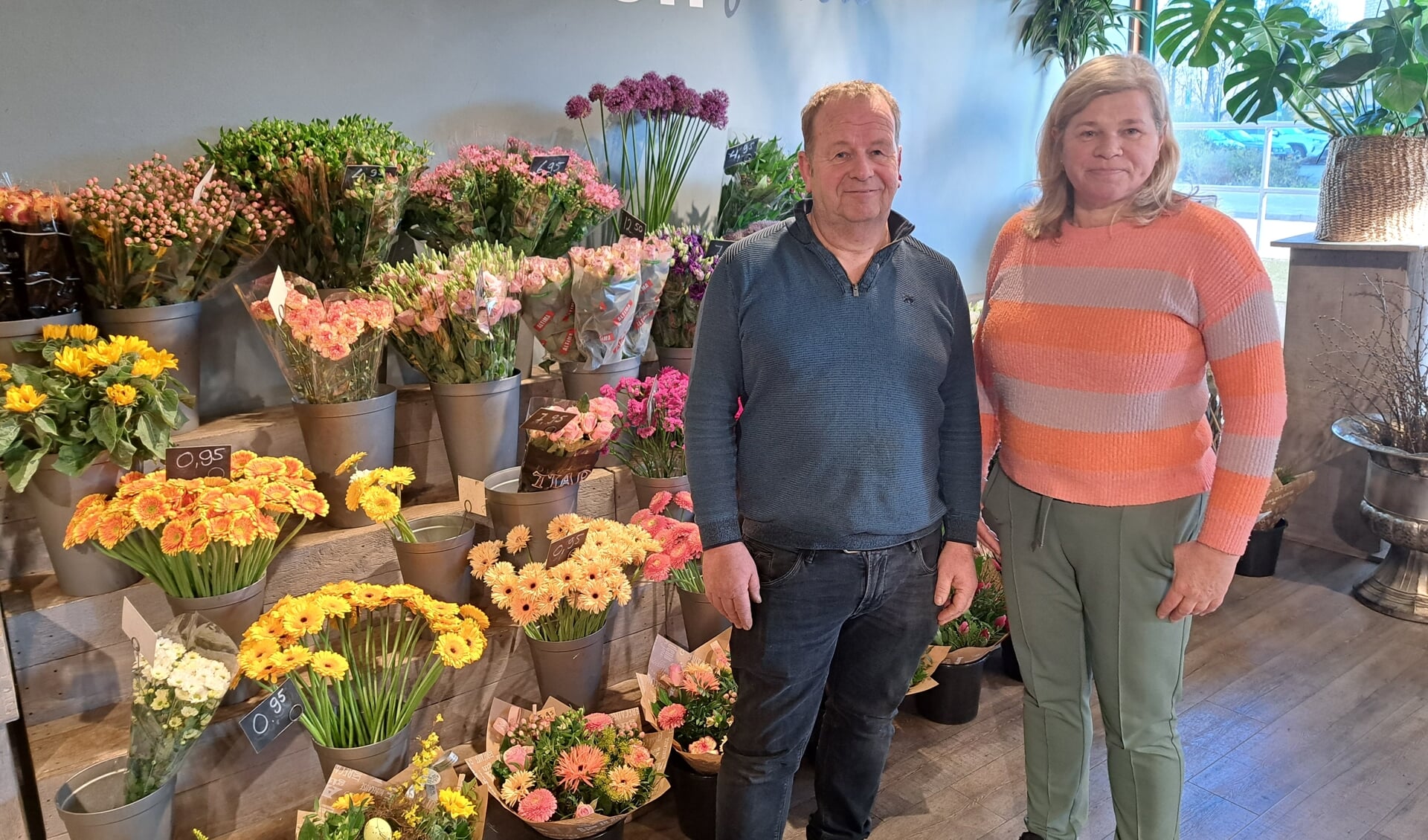 John en Caroline Koenen gaan de bloemenzaak sluiten. Het einde van een lang tijdperk,