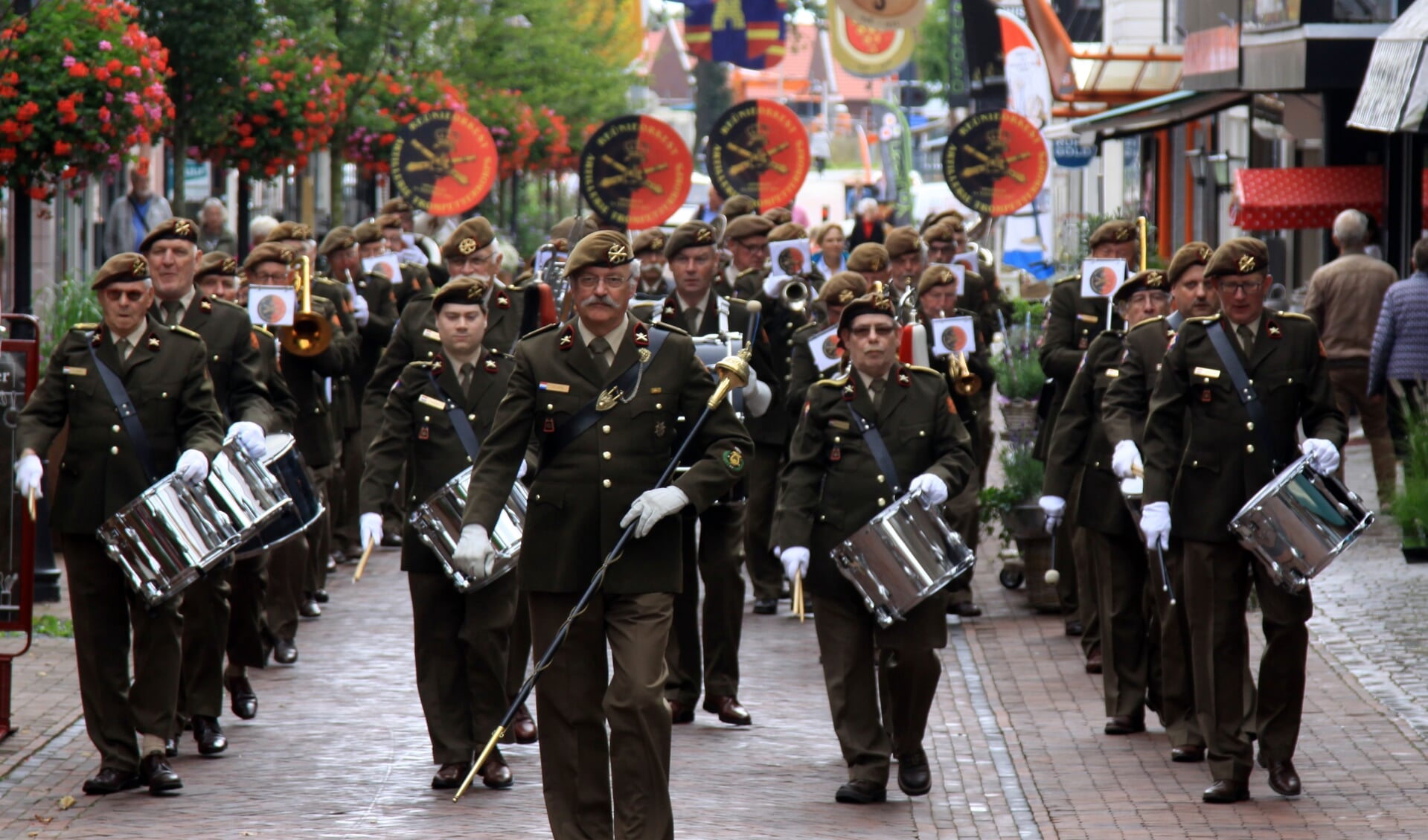 Reünie orkest artillerie trompetter korps ’t Harde zal haar medewerking verlenen aan de taptoe op het Veerplein op Bevrijdingsdag.