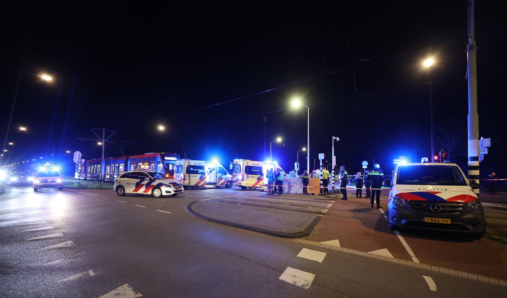 Wateringer (19) Overleden Na Aanrijding Met Tram Op De Laan Van ...