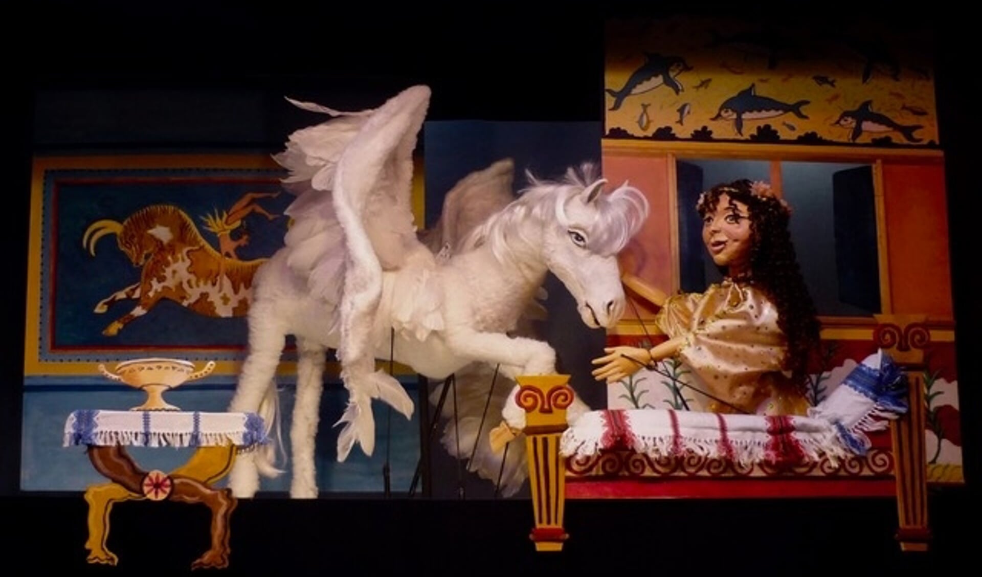 Het Nederlands Marionettentheater bestaat 100 jaar. 