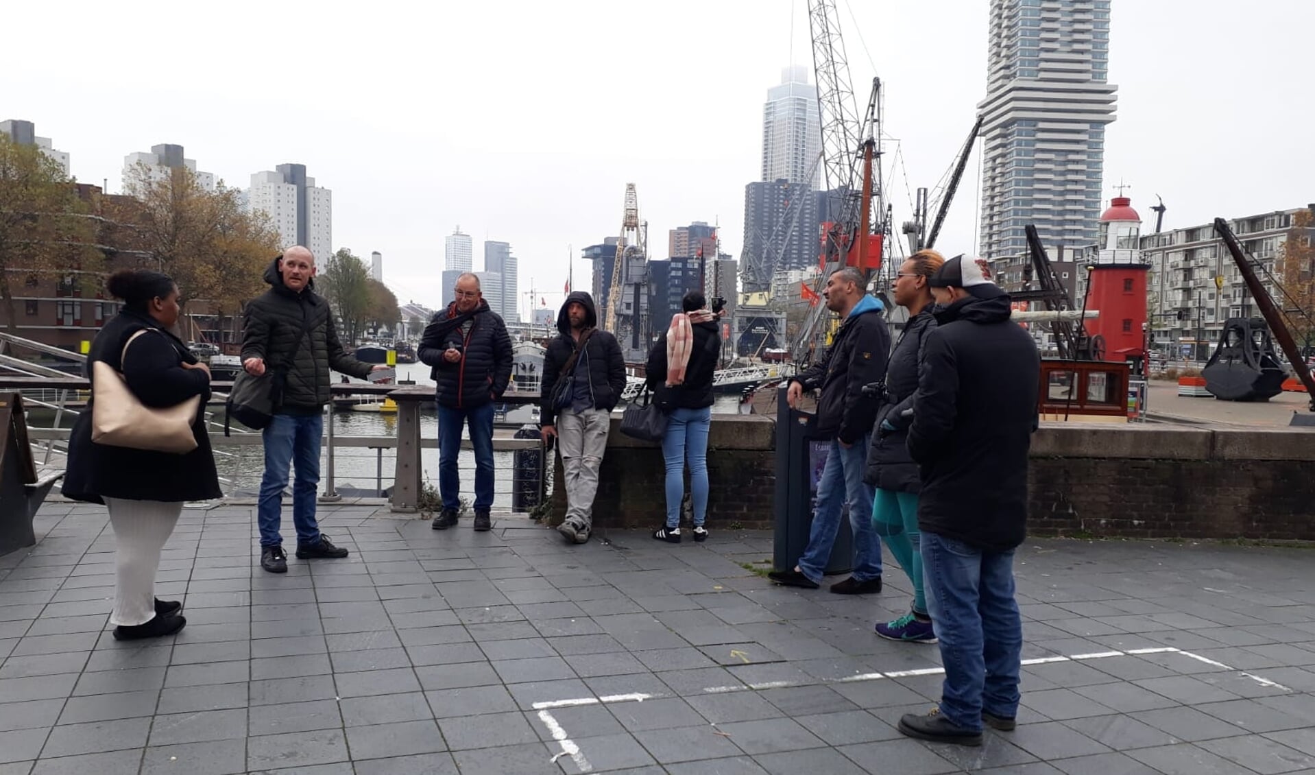 Deelnemers aan project bezoeken Rotterdam.