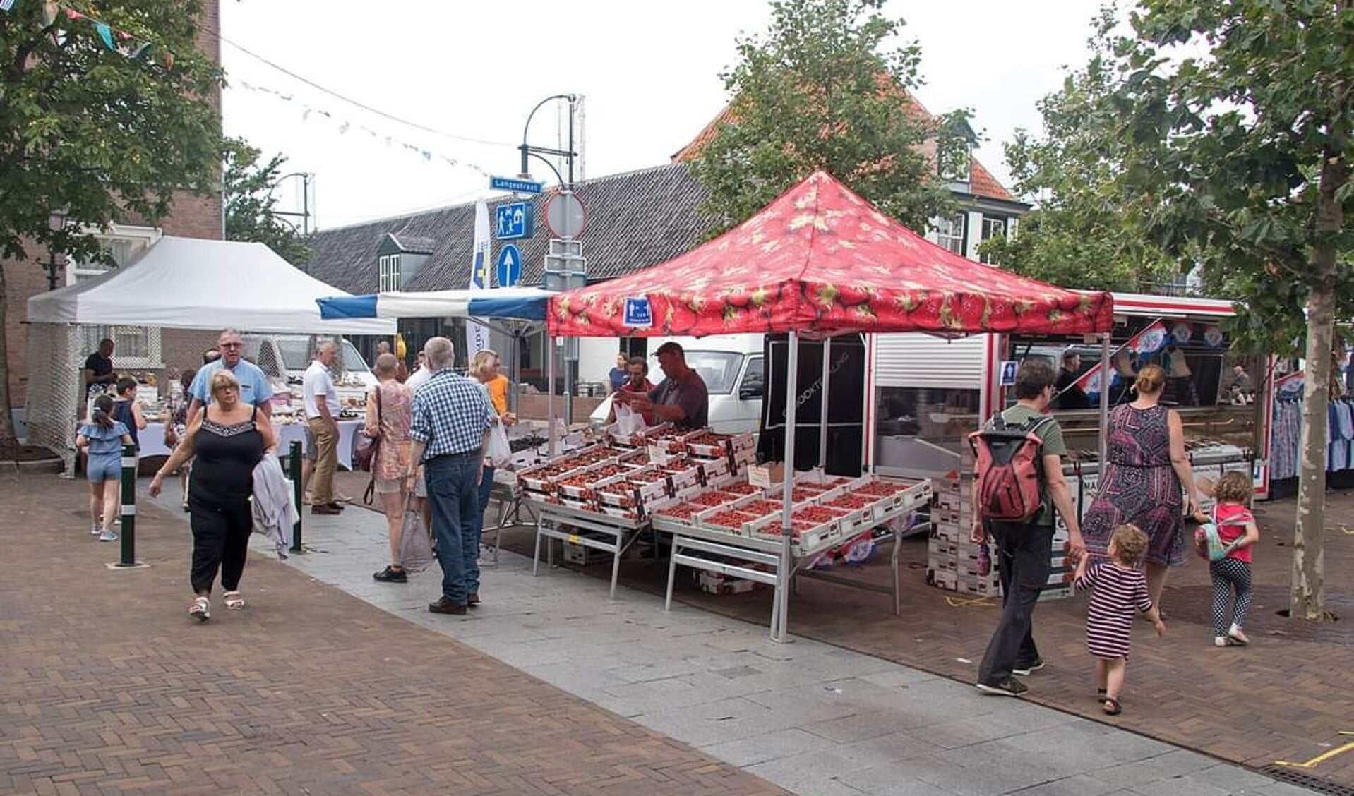 De organisatie van de zomermarkt zoekt verkopers van Westlandse producten en zomerproducten.