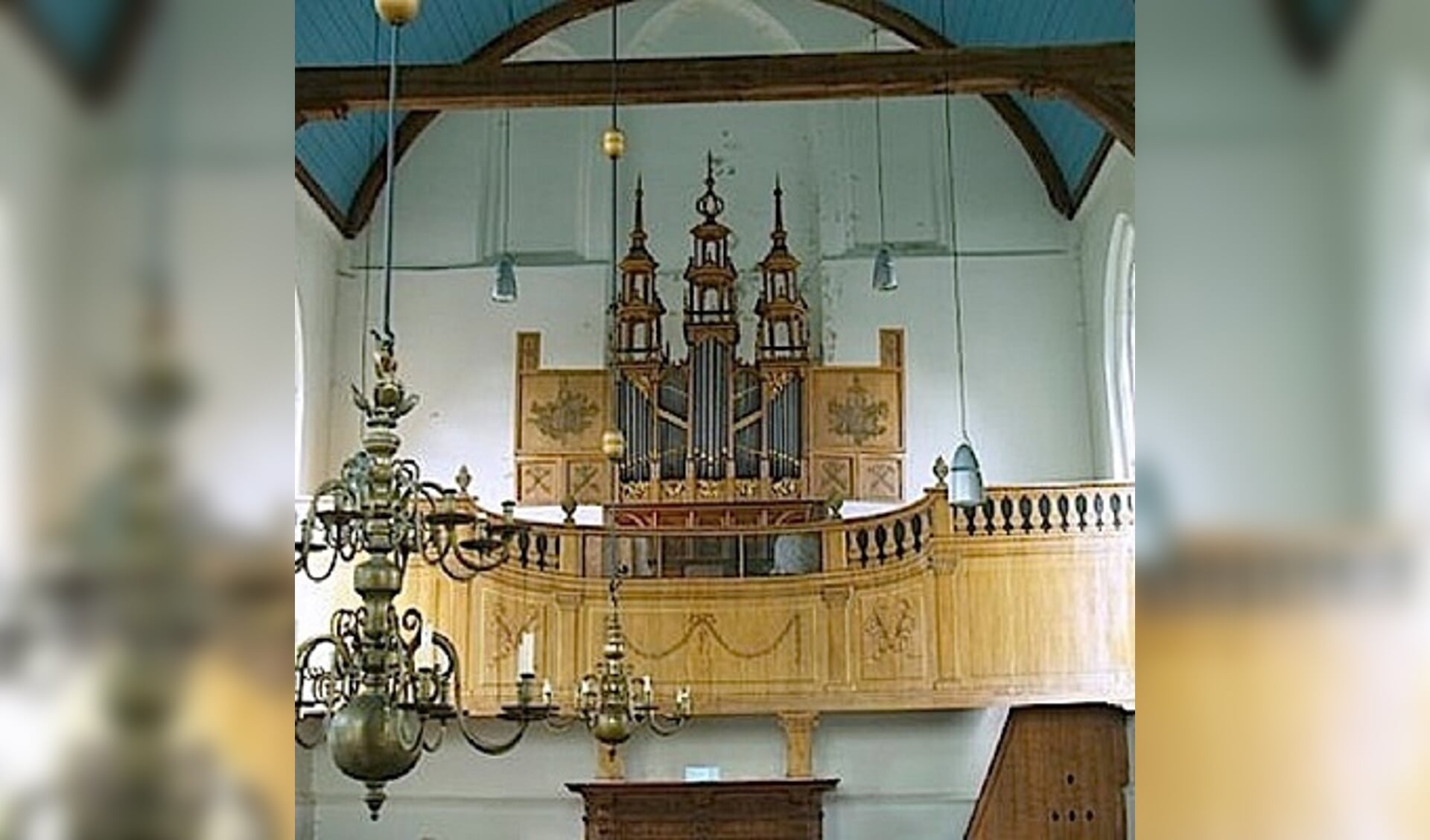 De kerk in Oosthuizen.