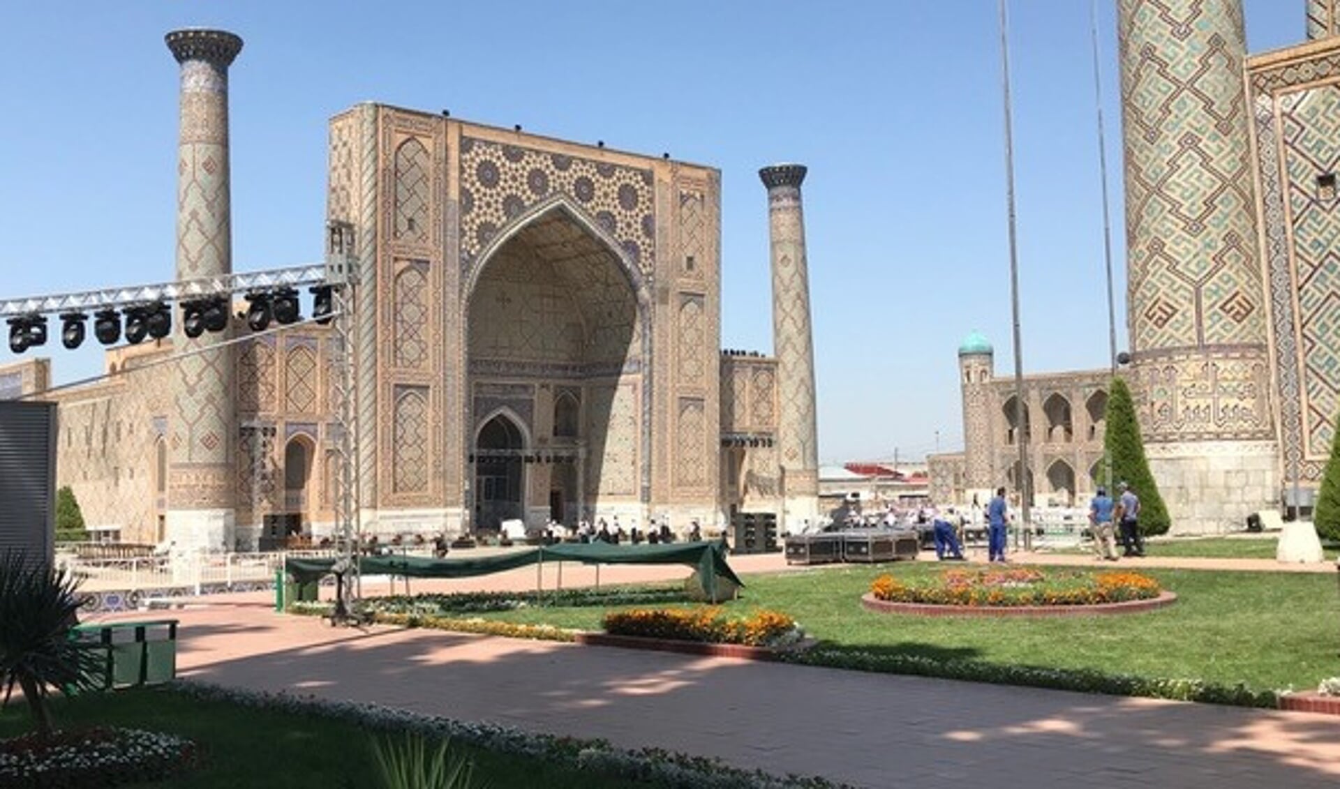 Op deze middag krijgen aanwezigen een indruk van de rijke cultuur en natuur van Turkmenistan, Oezbekistan, Kazachstan en Kirgizië. 