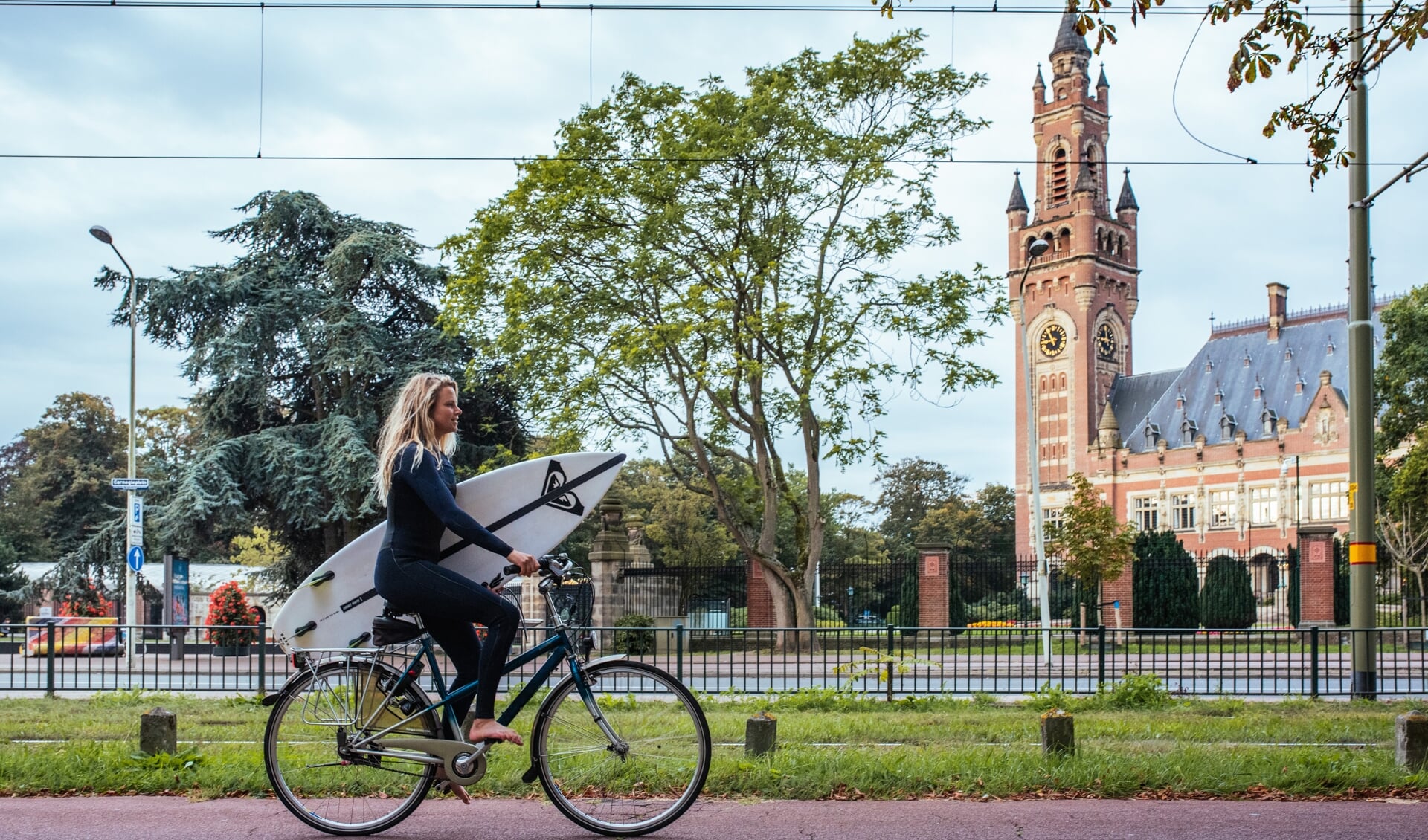 Binnen een kwartiertje fiets je van de Haagse binnenstad naar de kust.