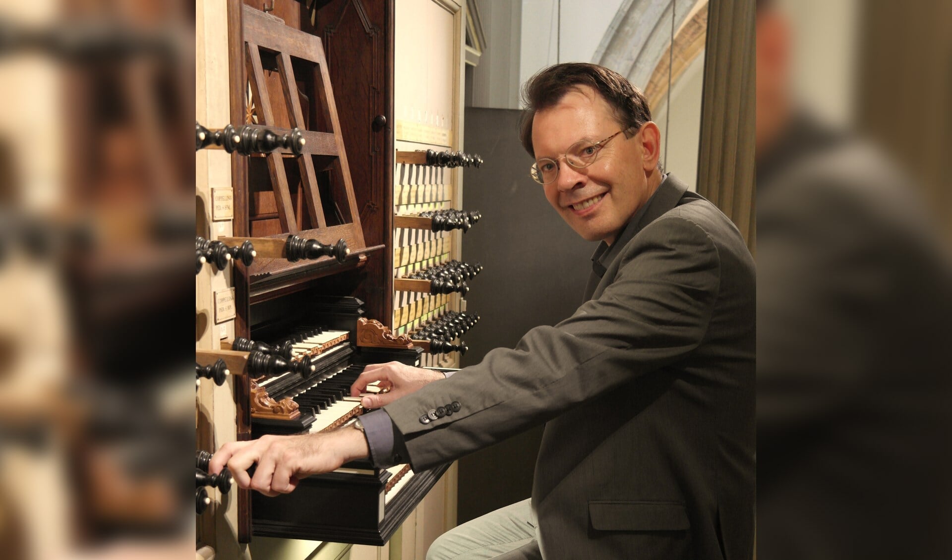 Organist Frank van Wijk geeft zomeravondconcert.