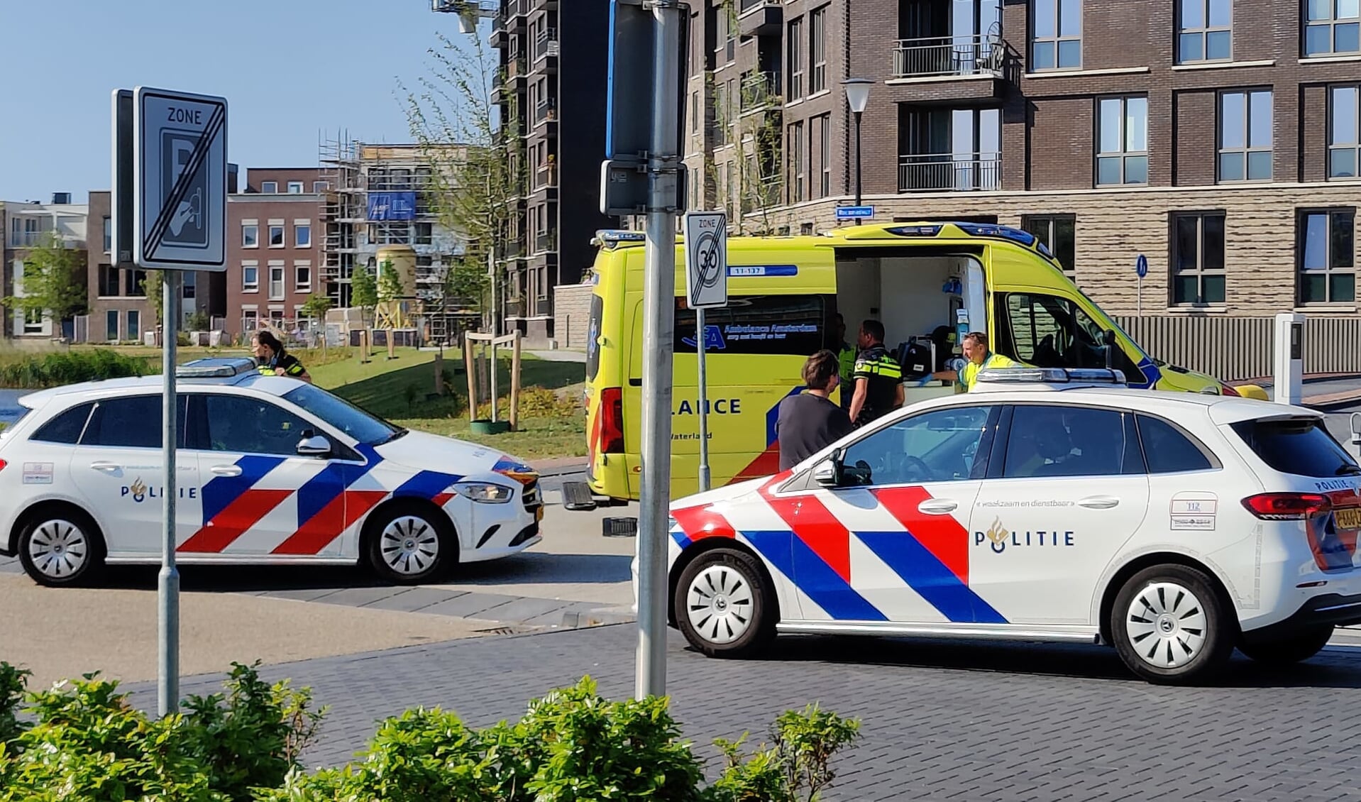 De politie was snel ter plaatse aan de Rocamadour in Purmerend Weidevenne.  