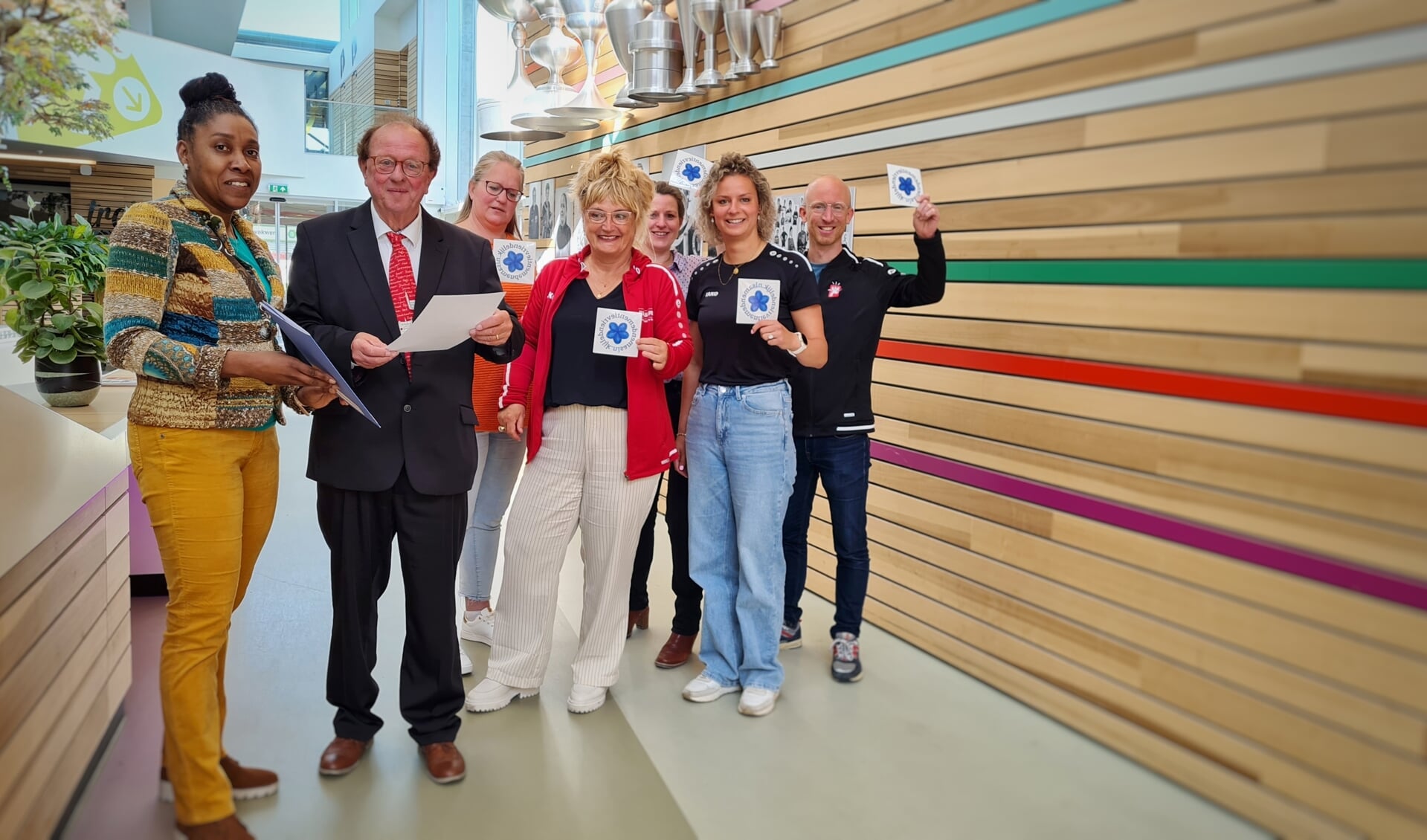 Alkmaar Sport met het certificaat 'Samen dementievriendelijk'. 