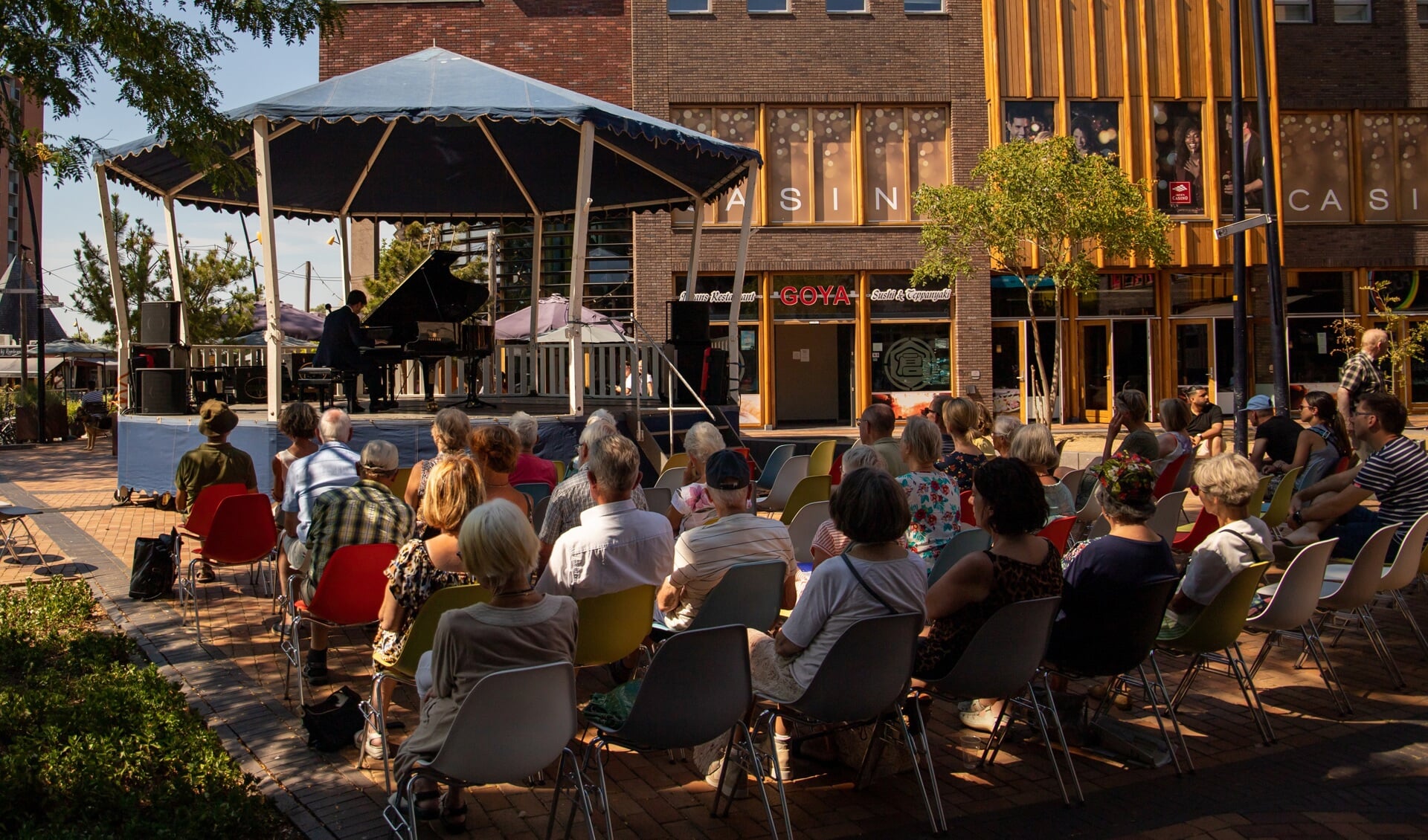 Coolplein Openluchttheater Gratis Klassieke Muziek En Cabaret Al Het Nieuws Uit Dijk En Waard