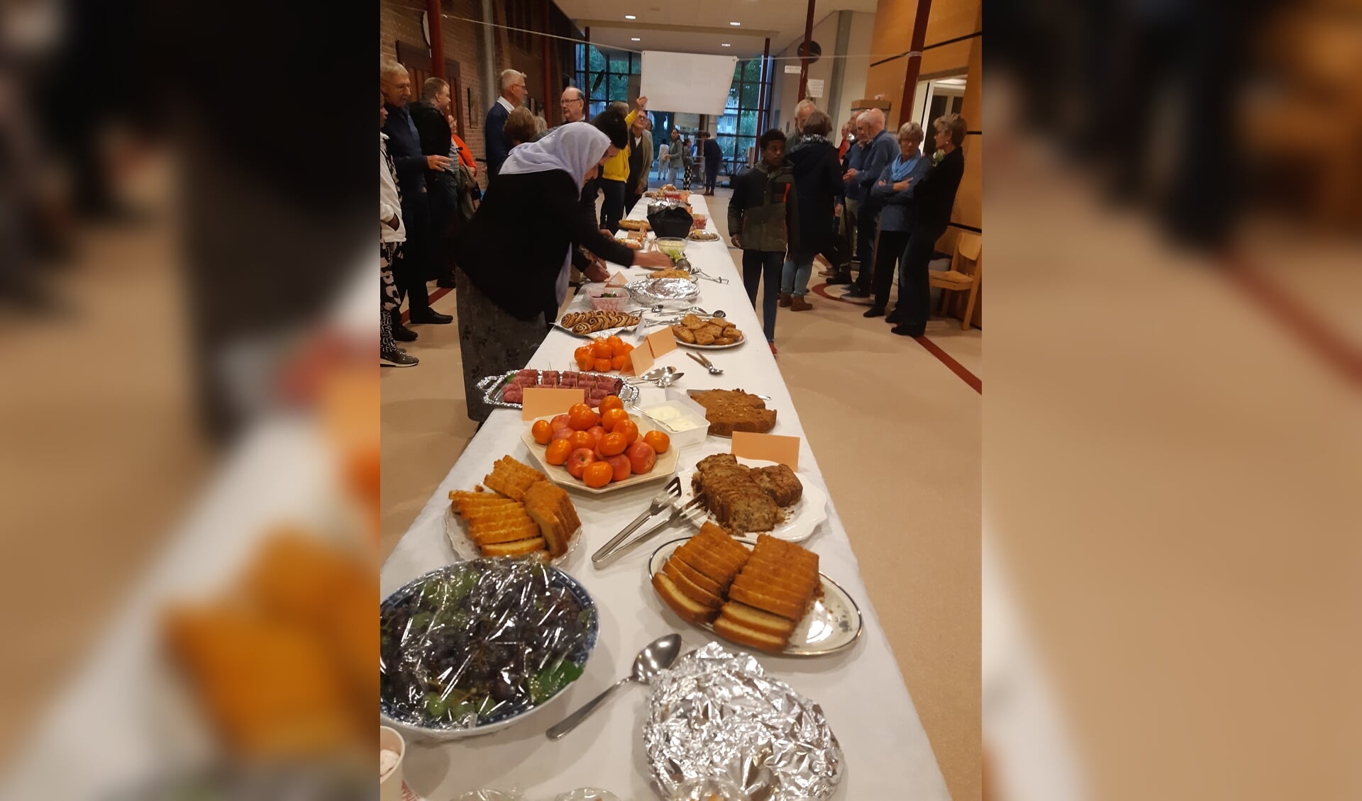Smakelijke smeltkroes op tafel.