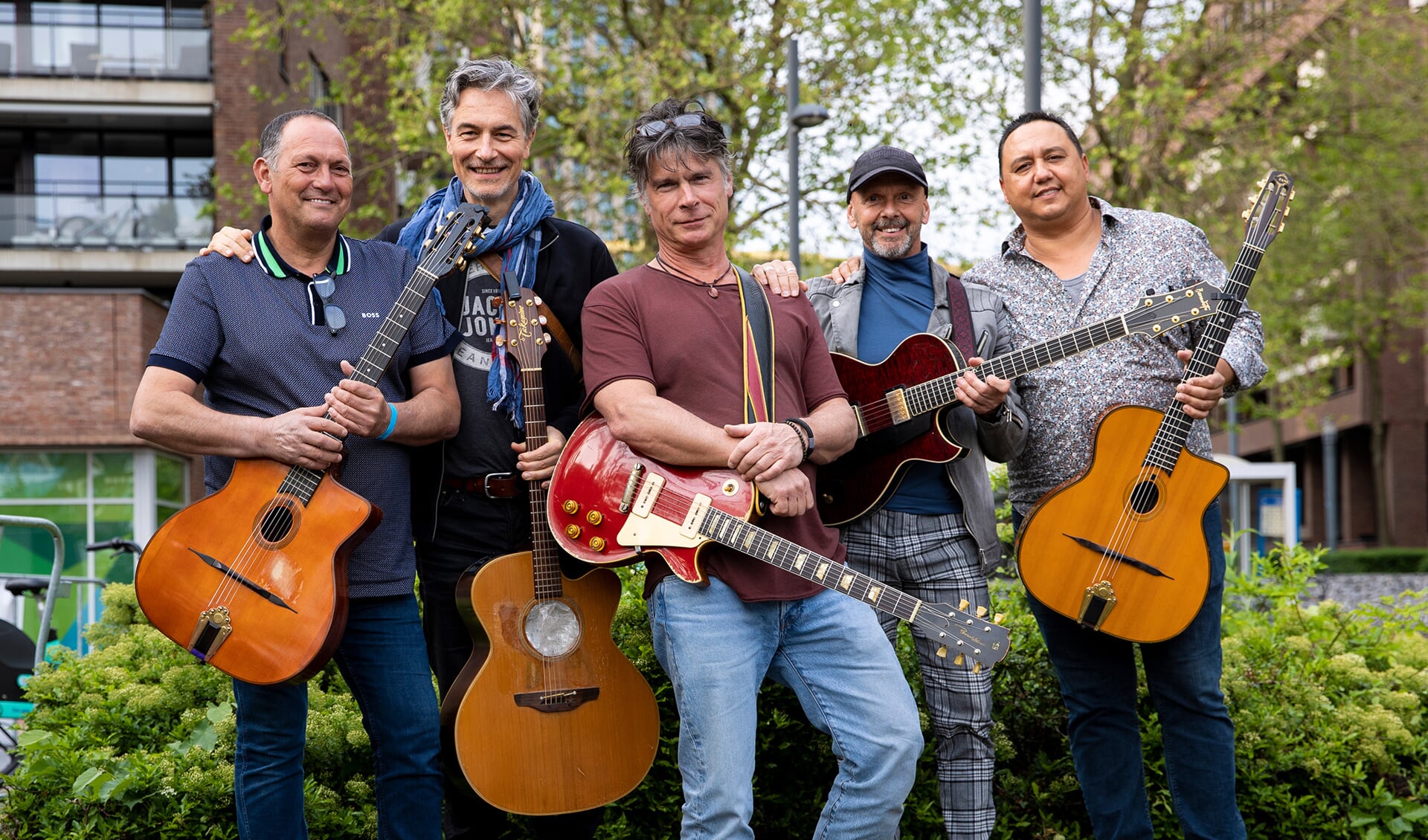 Five Guitars groep o.l.v. Jan Kuiper
