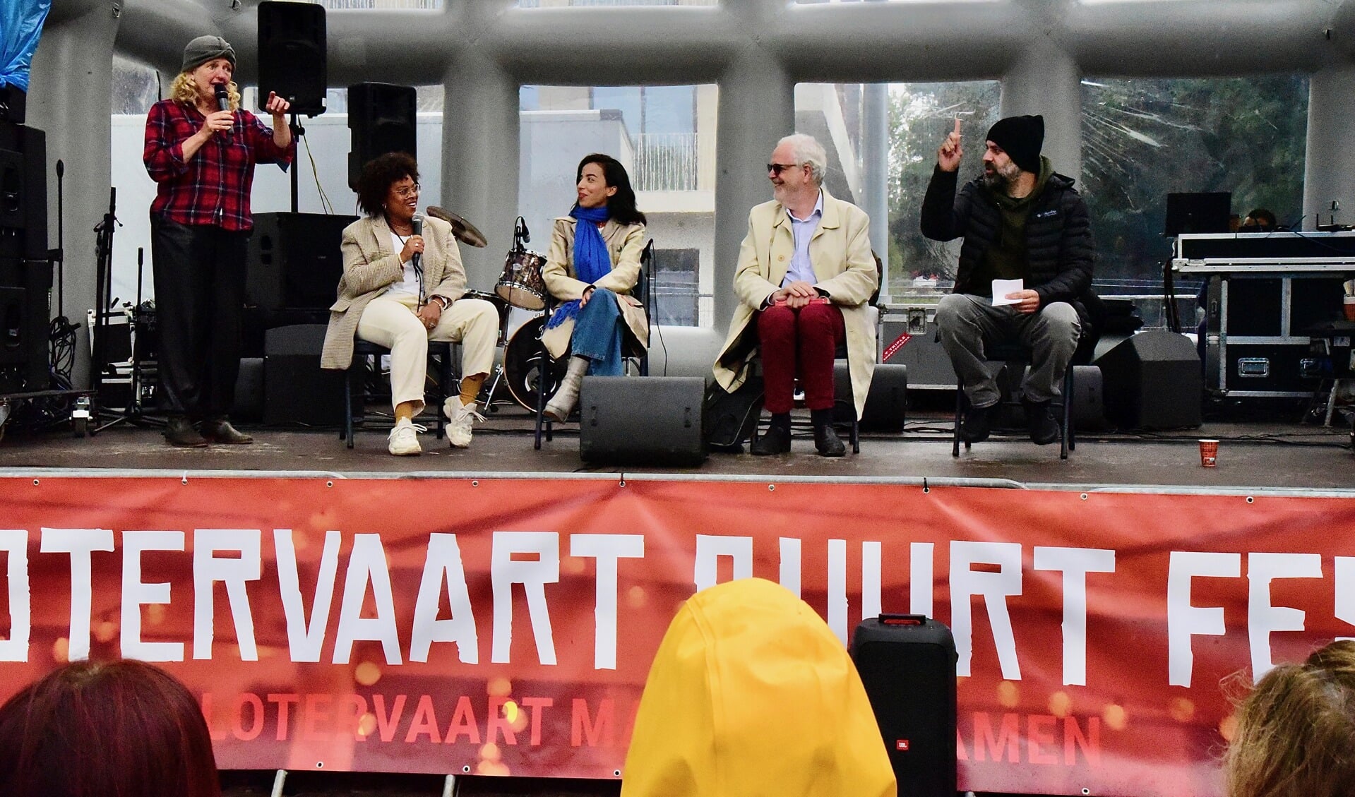 Iris Dik, Jaleesa Clows, Karima Aissaoui, Fred Martin en Tayfun Balçik. (foto: )