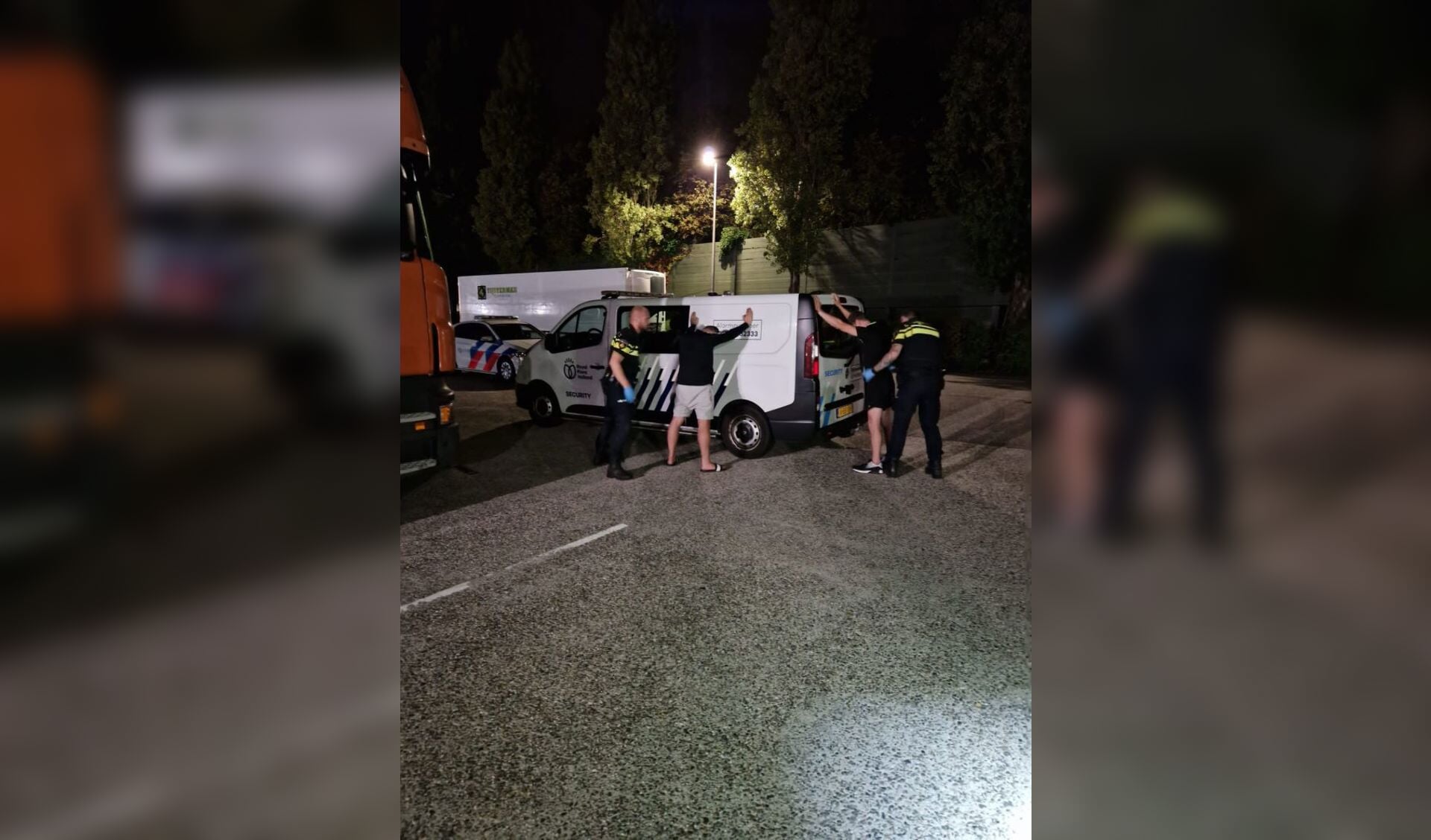 Chauffeur En Bijrijder Aangehouden Voor Diefstal Trailer Op Flora ...