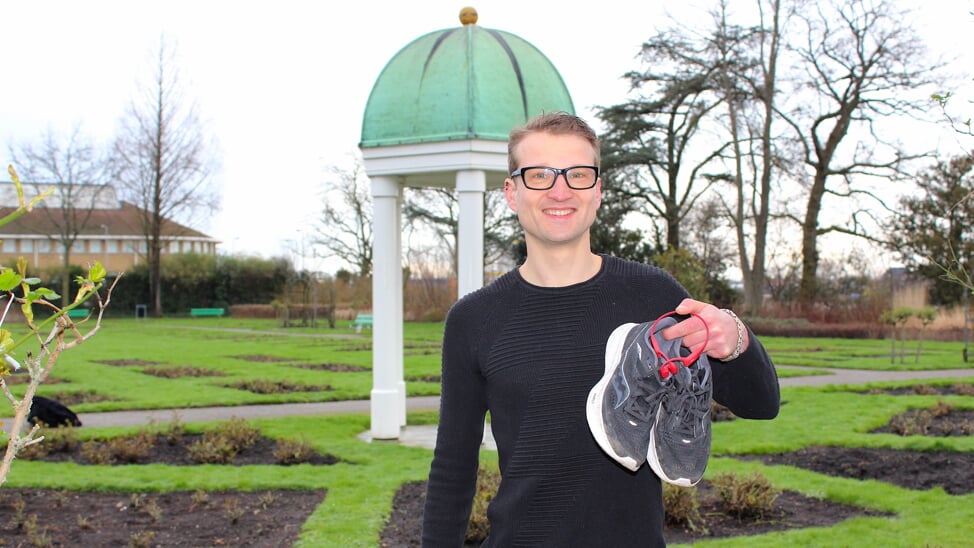 Arjan van der Hoek (35) loopt op 23 maart een ultramarathon voor het goede doel.