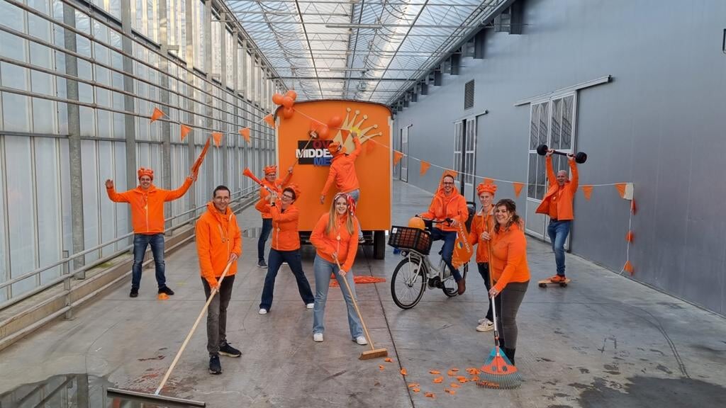 Oranjevereniging-zet-Middenmeer-in-beweging