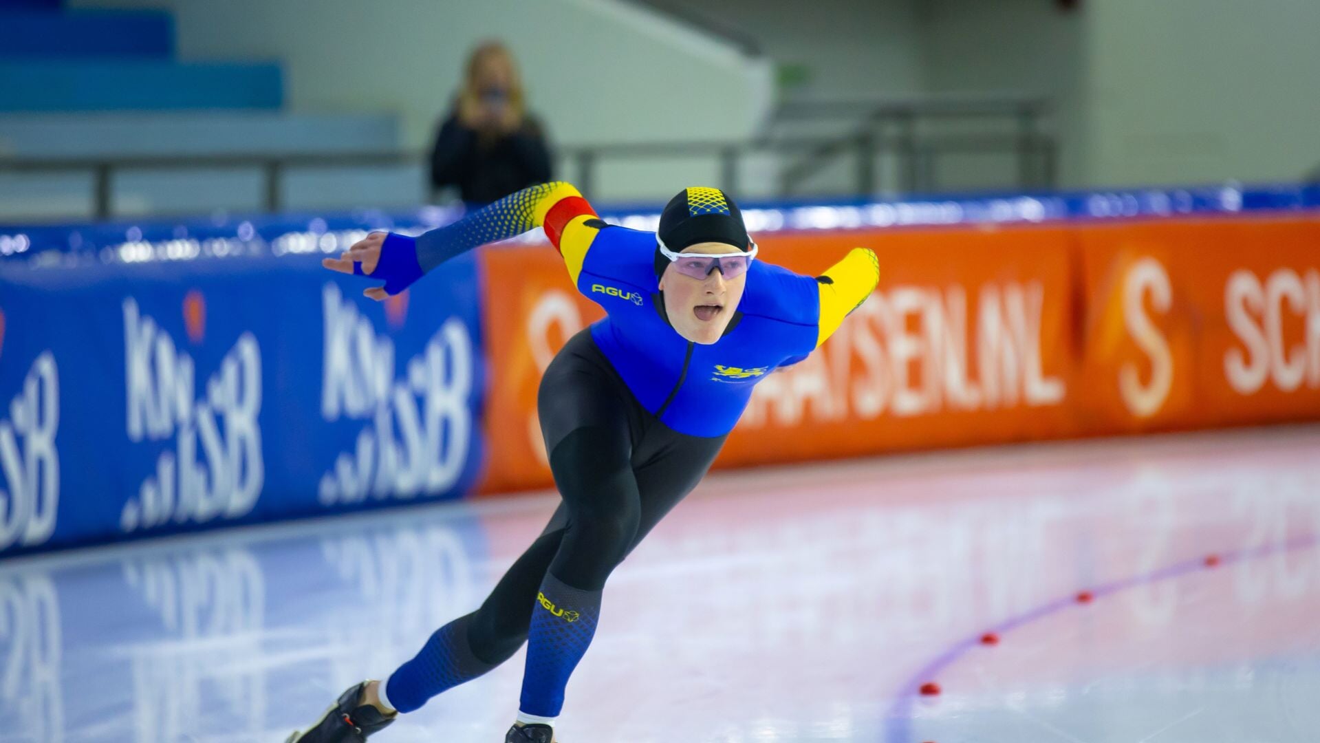 De beste schaatstalenten van Nederland strijden om de nationale titels op ijsbaan De Westfries.