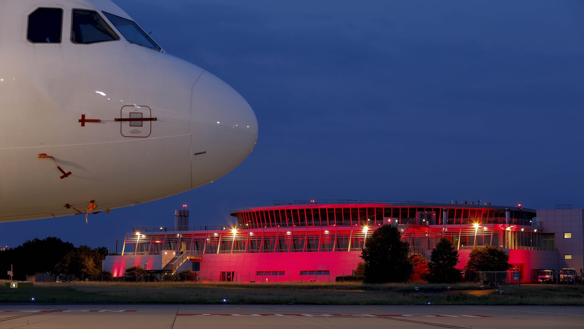 Het fraaie Airport Station op de luchthaven van Düsseldorf is opnieuw de locatie voor de Rheingolf Messe.