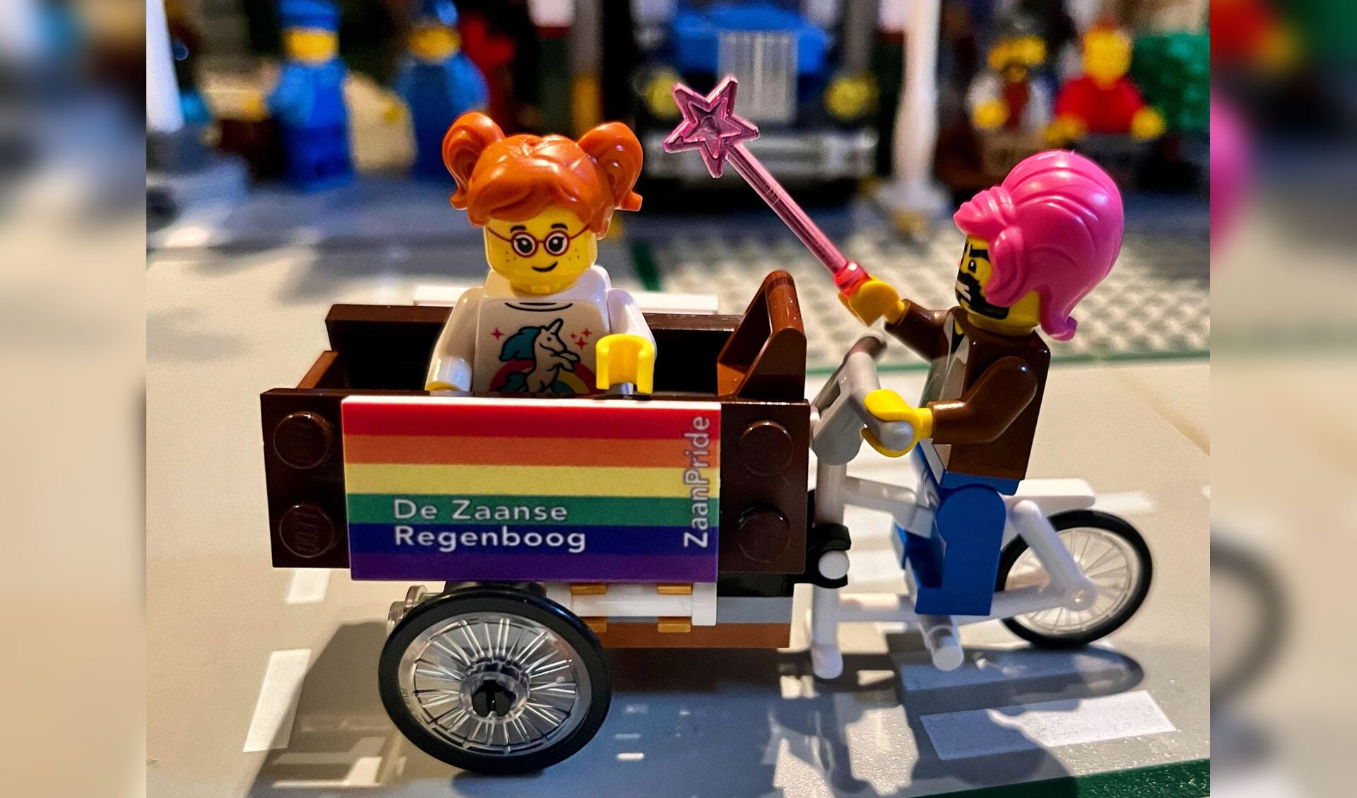 Doe mee met de Lego Bouwwedstrijd ter ere van vijf jaar ZaanPride en vijftig jaar Zaanstad.