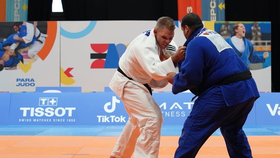 Parajudoka Daniël Knegt (40) uit Hazerswoude-Dorp is derde geworden tijdens de IBSA Judo Grand Prix in het Duitse Heidelberg. 