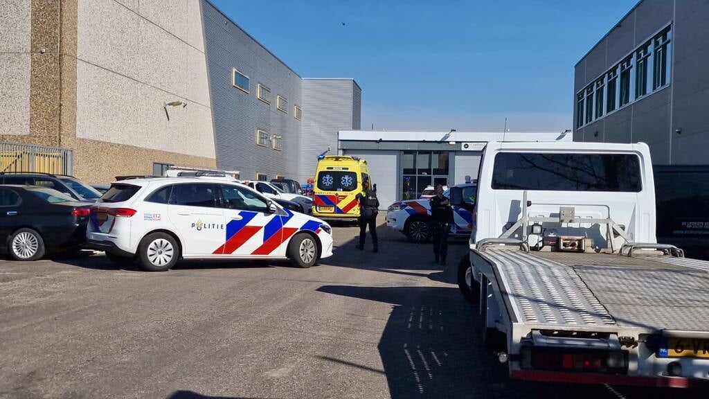 Schietincident-in-Zwanenburg--slachtoffer-met-spoed-naar-ziekenhuis