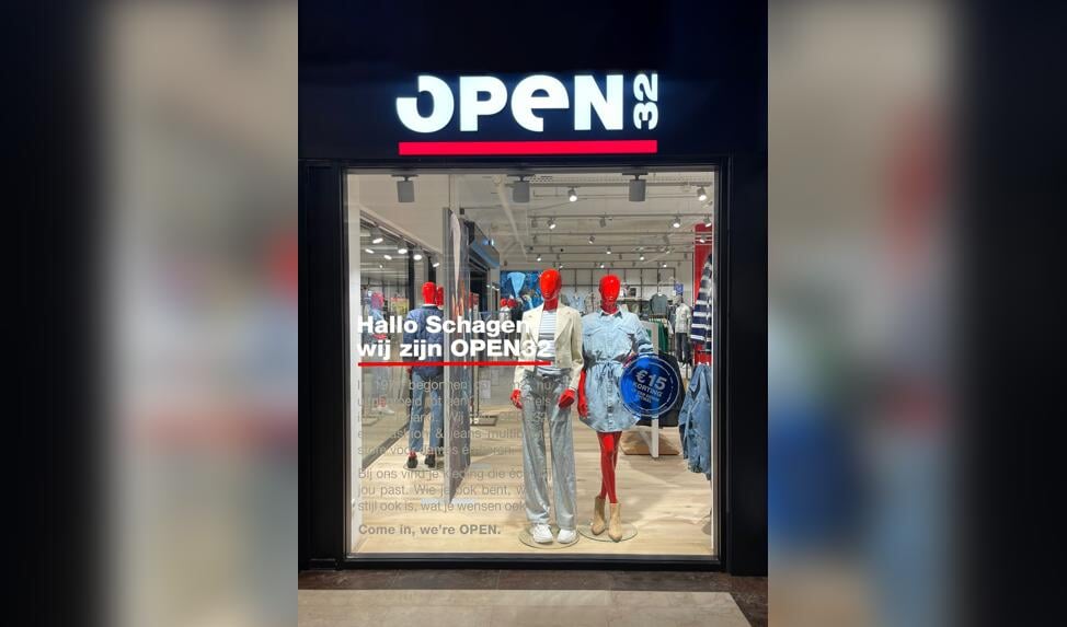 De OPEN32 winkel in Schagen wordt feestelijk geopend.