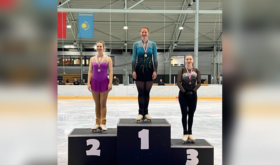 Nova Scheelings behaalde zilver in de categorie Junioren B Dames. 