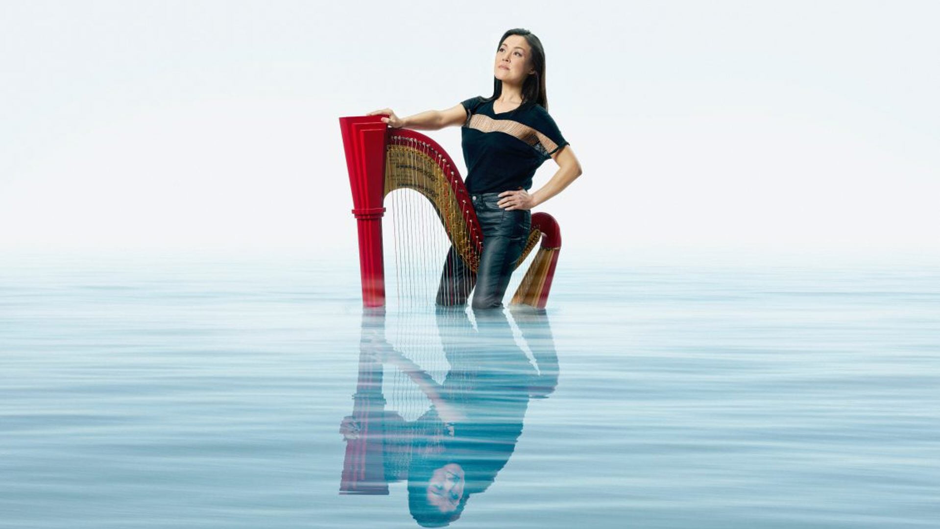 Harpiste Lavinia Meijer speelt donderdag 11 april in Het Postkantoor.
