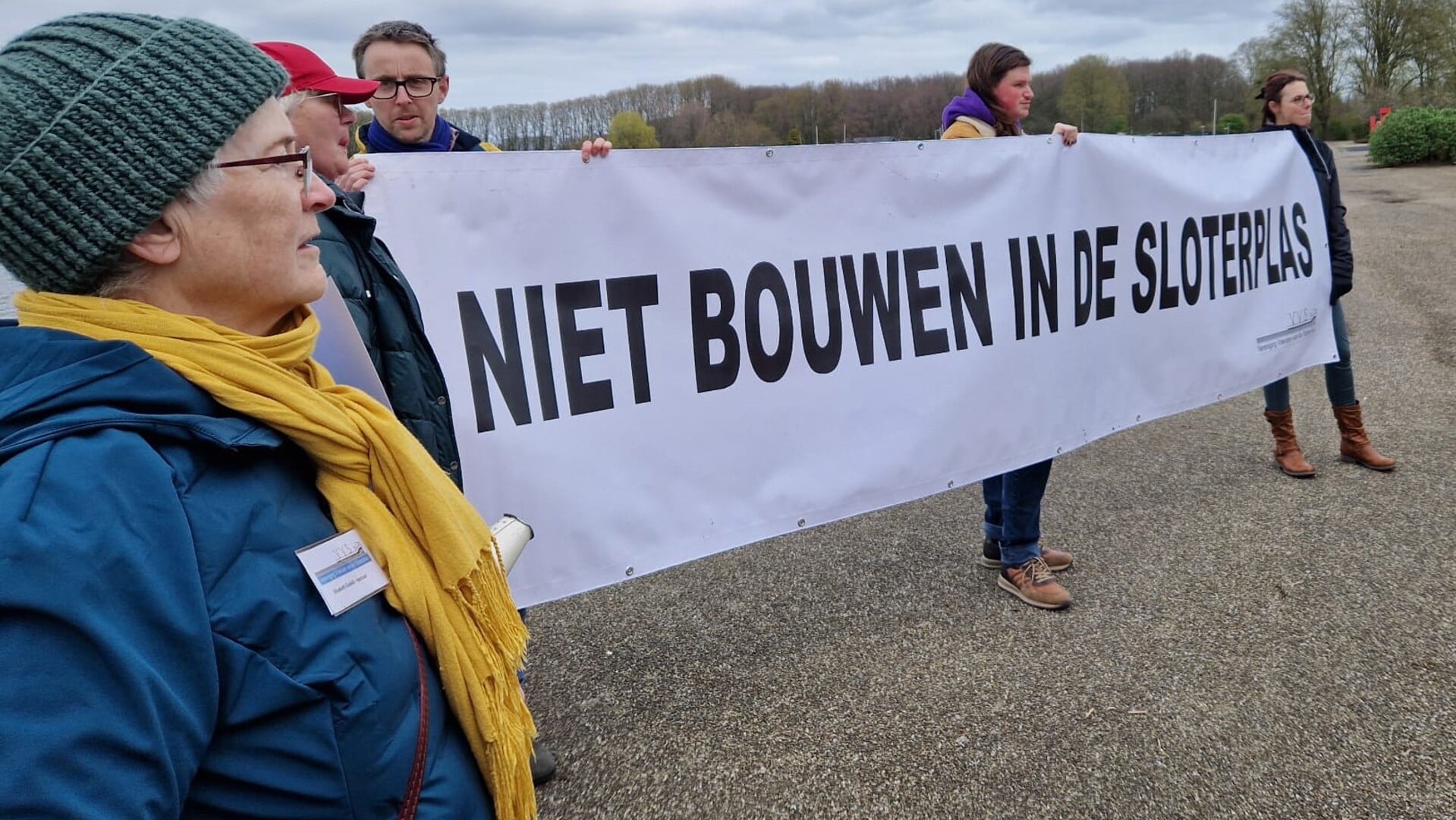 Protest op de plek waar Meervaart en gemeente de nieuwe Meervaart willen bouwen. 