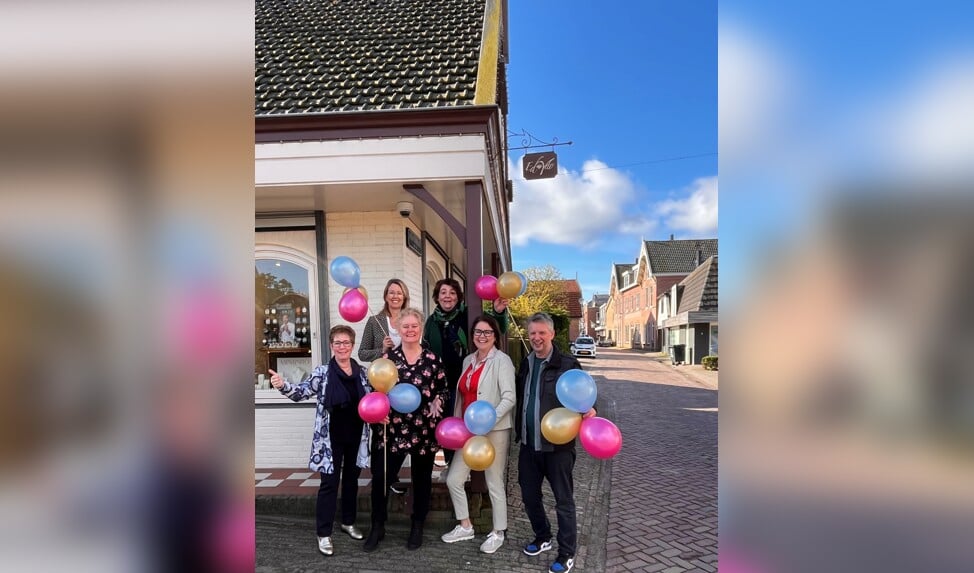 De winkeliers in het Hart van Langedijk vieren de Week van de Stenen Winkel